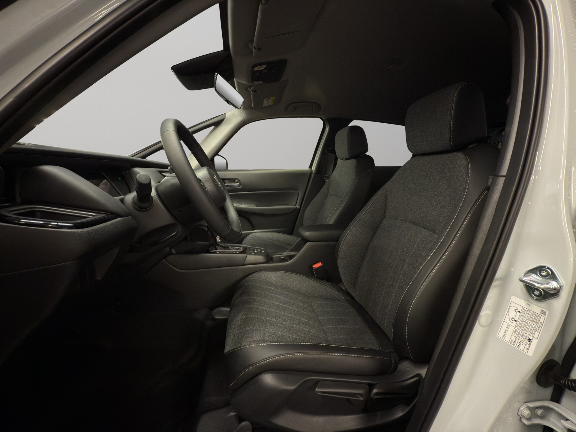 HONDA Jazz 1.5 i-MMD Advance-image-16