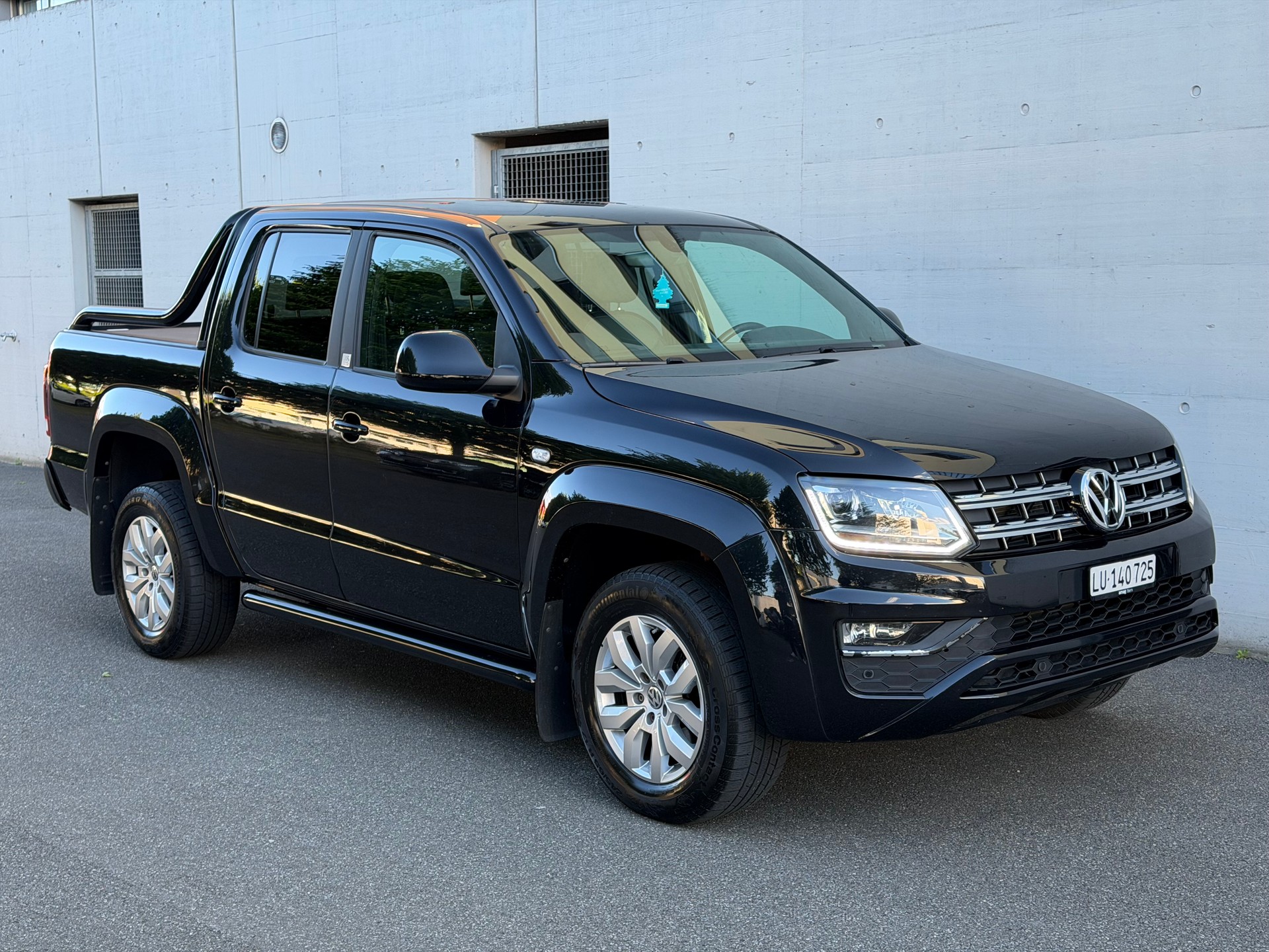 VW Amarok 3.0TDI Crossline 4Motion Automatic-image-1