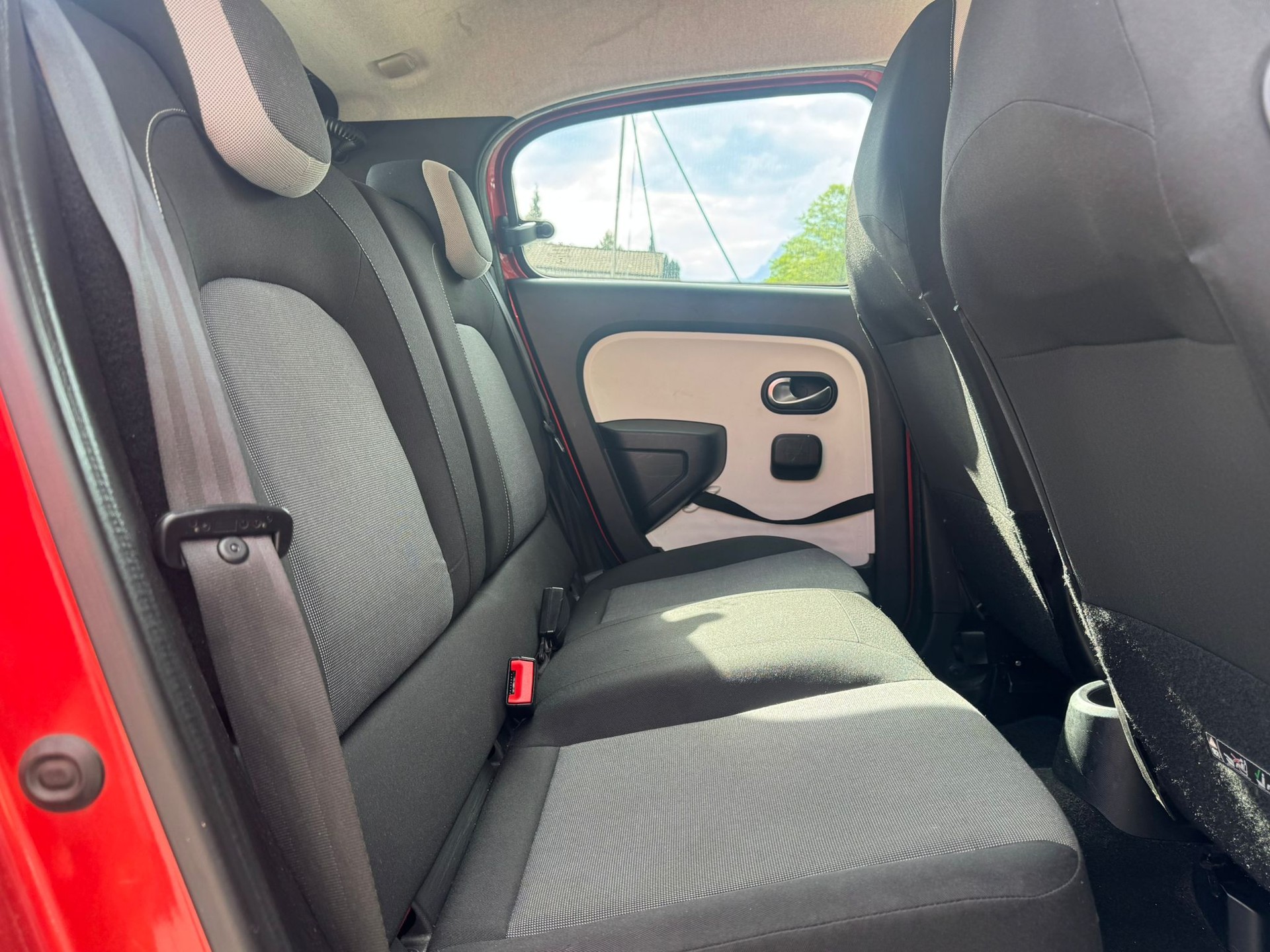 RENAULT Twingo 0.9 Intens-image-4