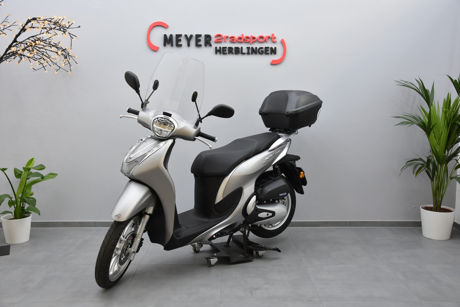 HONDA SH 125 i Mode-showroom-element-3