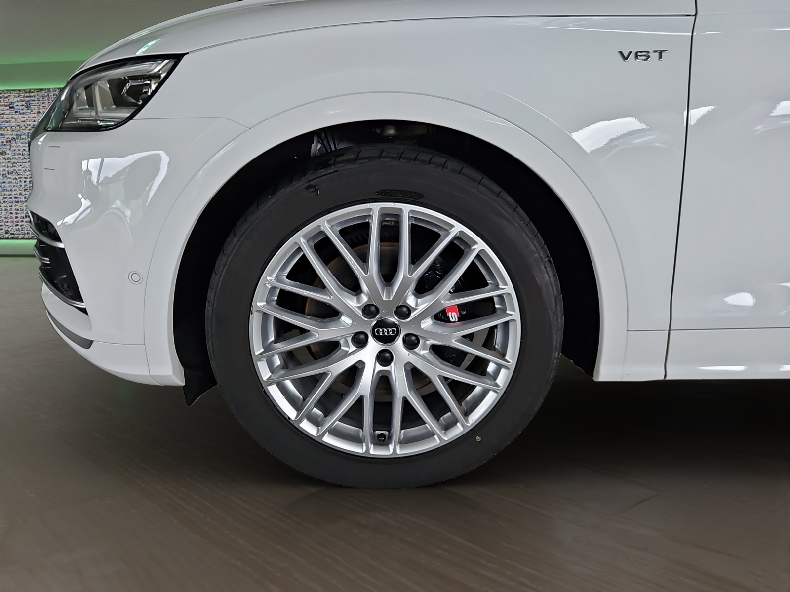 AUDI SQ5 3.0 TFSI quattro S-tronic-image-5
