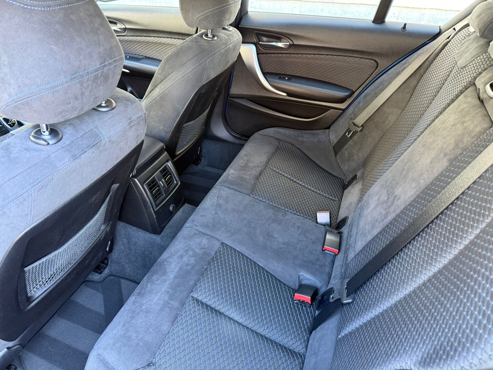 BMW 125i M Sport Steptronic-image-11