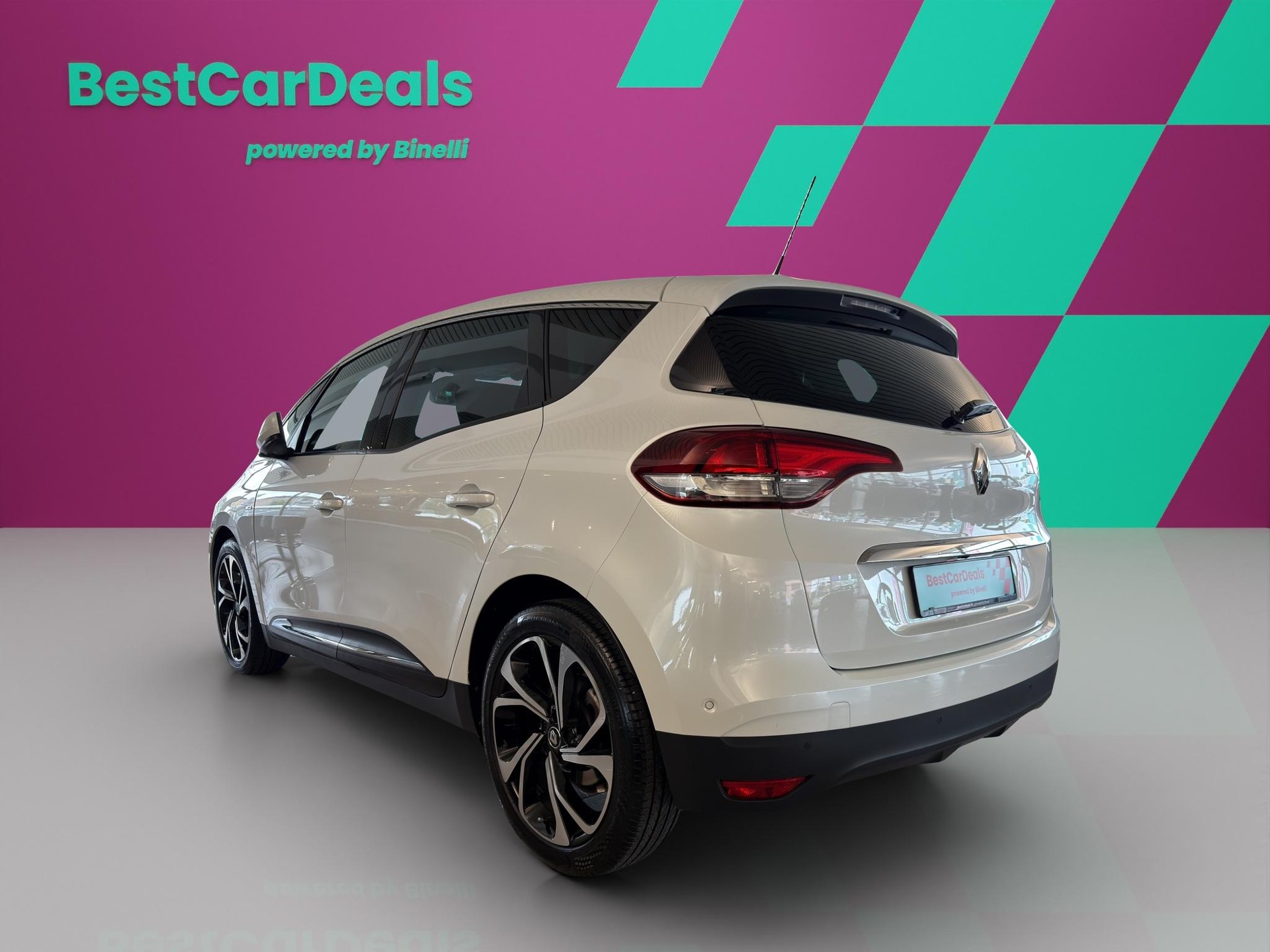 RENAULT Scénic 1.6 dCi 160 Bose EDC-image-4