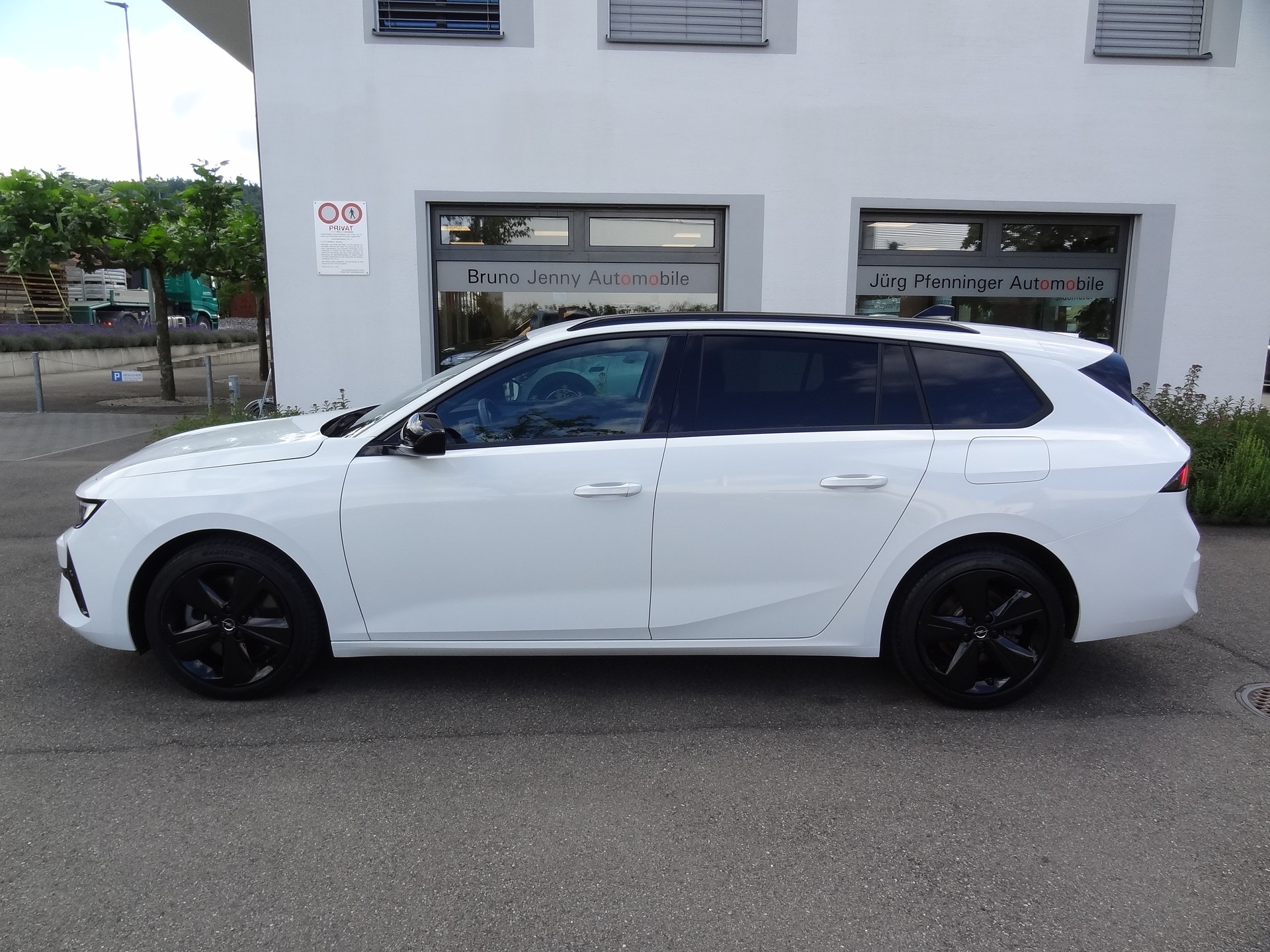 OPEL Astra Sports Tourer 1.6 PHEV Turbo GS A-image-2