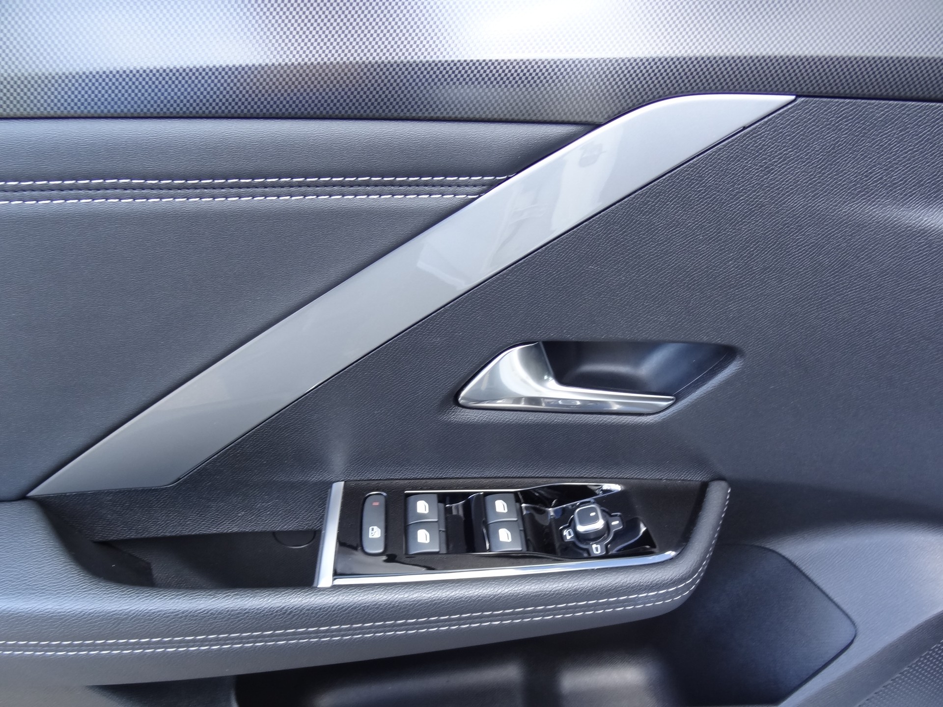 OPEL Astra Sports Tourer 1.6 PHEV Turbo GS A-image-9