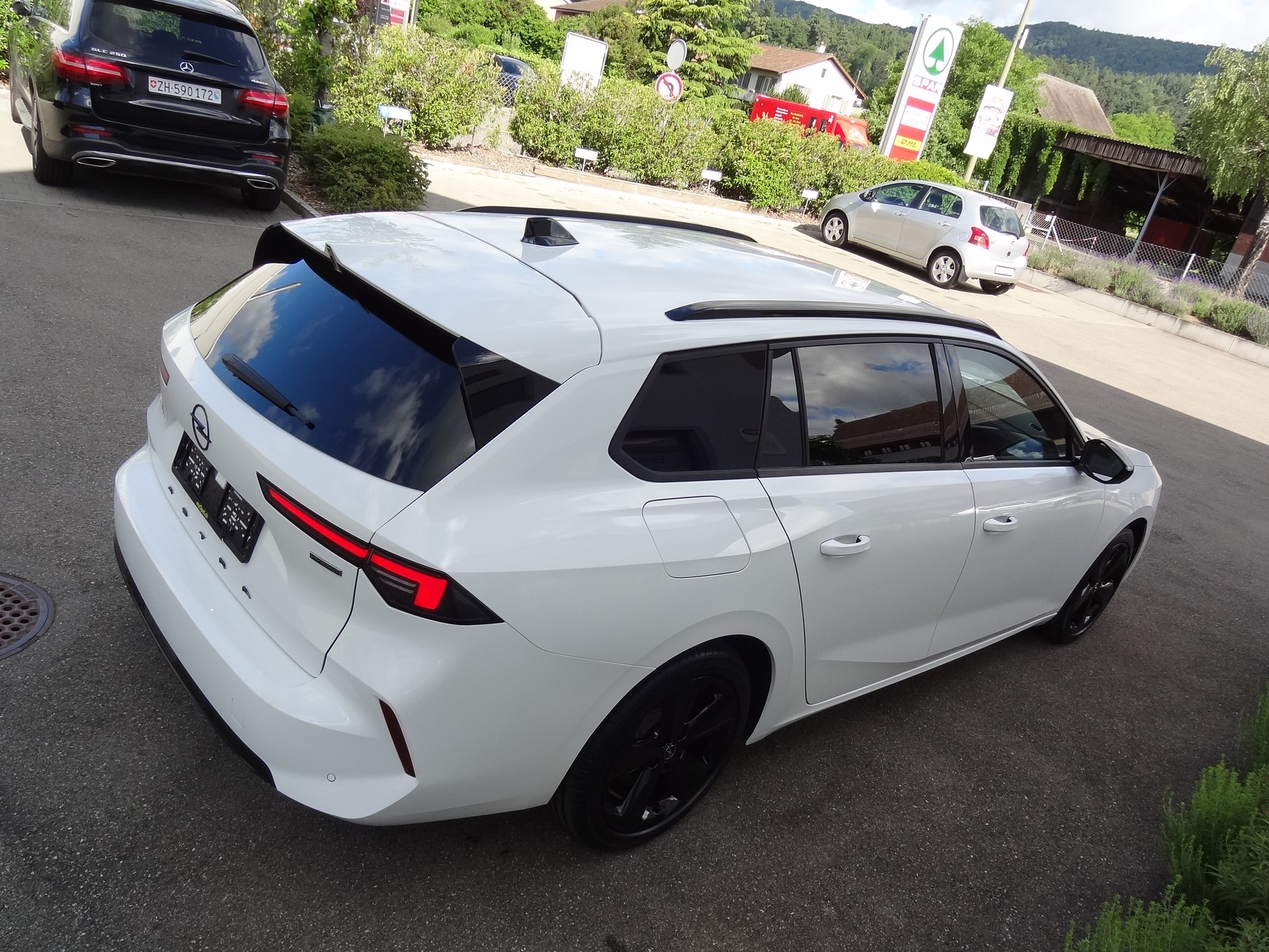 OPEL Astra Sports Tourer 1.6 PHEV Turbo GS A-image-4