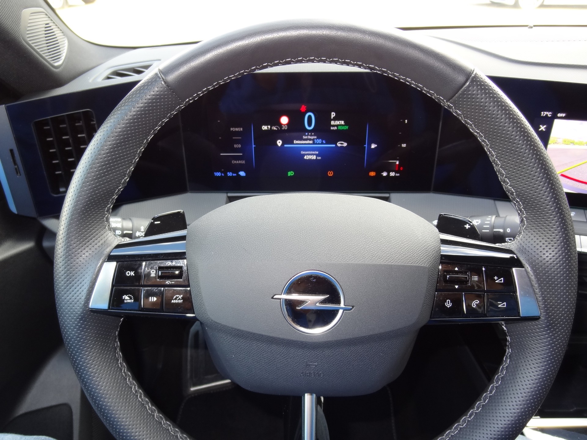 OPEL Astra Sports Tourer 1.6 PHEV Turbo GS A-image-14