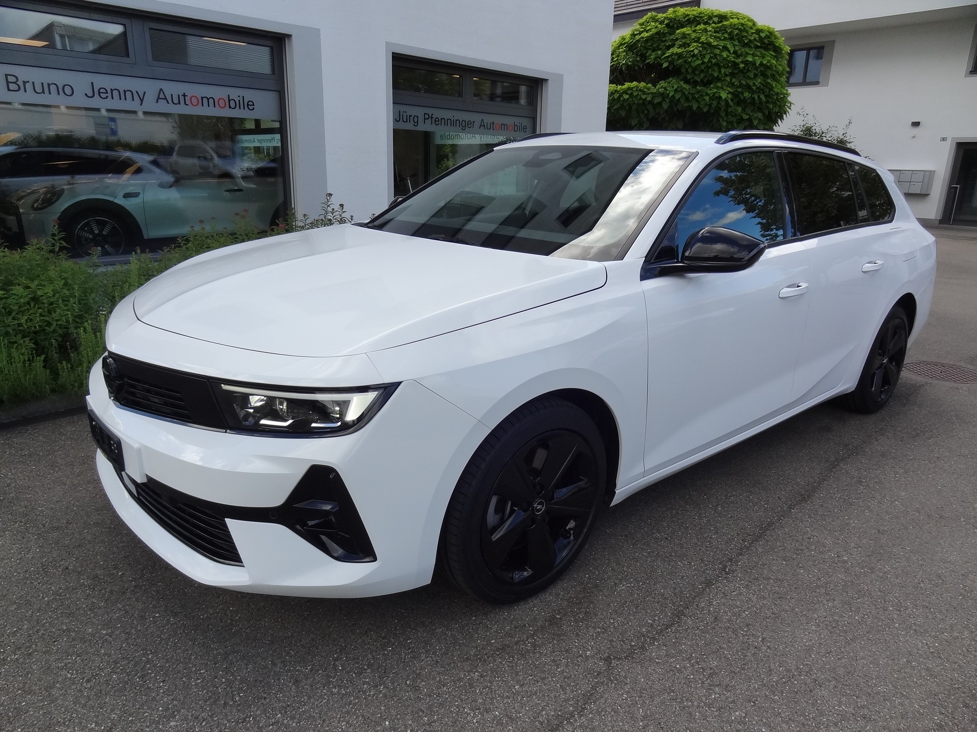 OPEL Astra Sports Tourer 1.6 PHEV Turbo GS A-image-0