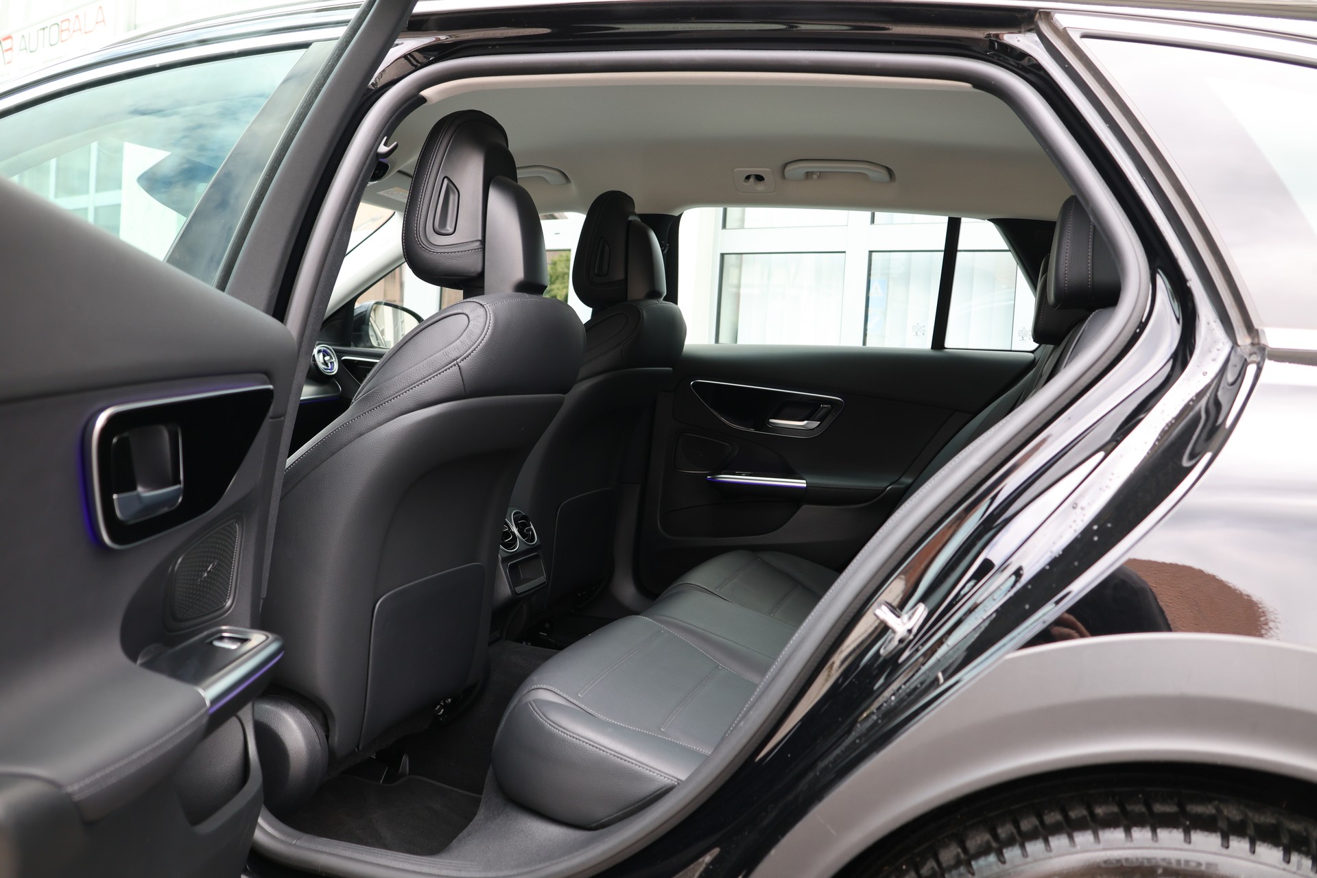MERCEDES-BENZ C 200 T 4Matic All-Terain Avantgarde (CH)-image-13