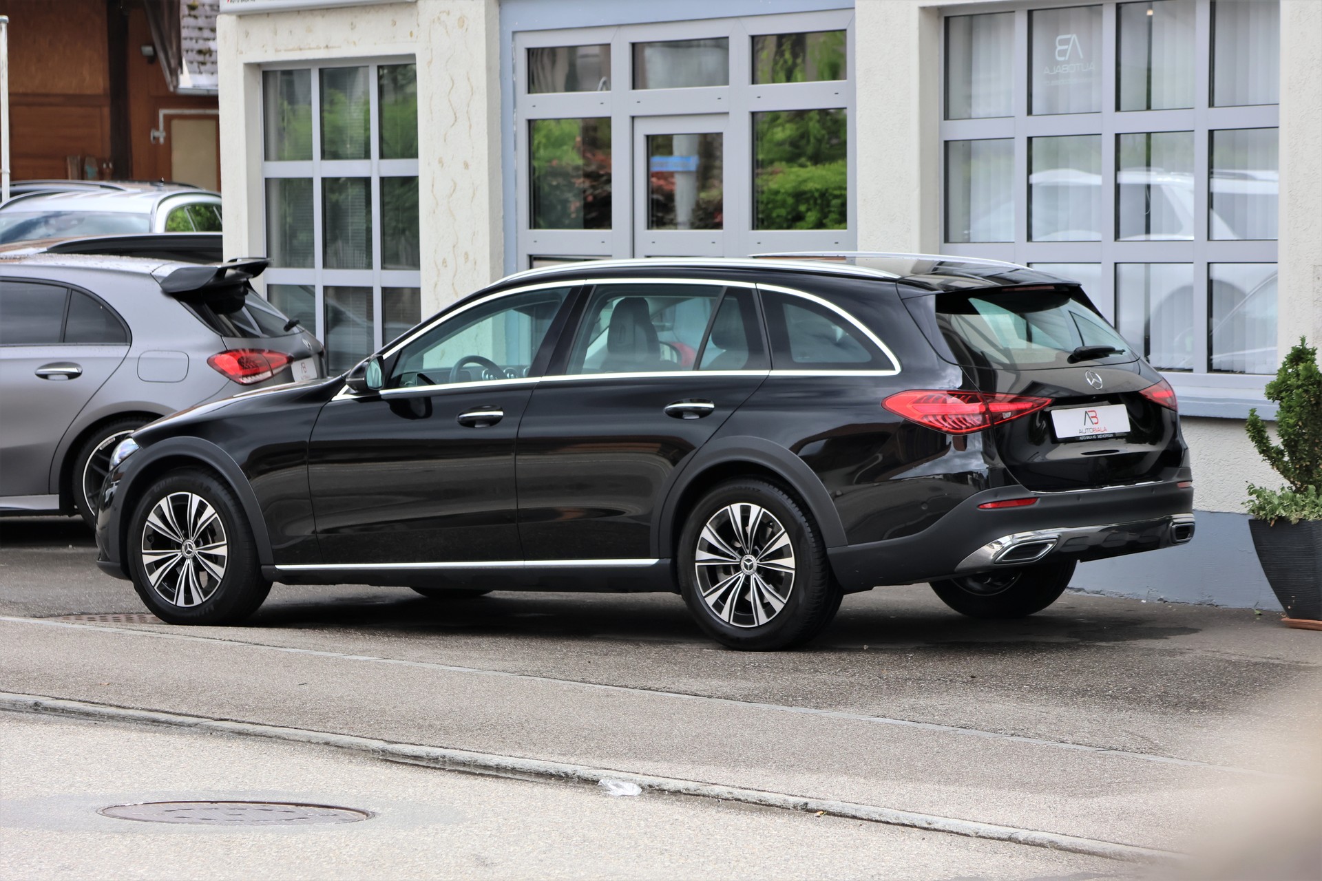 MERCEDES-BENZ C 200 T 4Matic All-Terain Avantgarde (CH)-image-4
