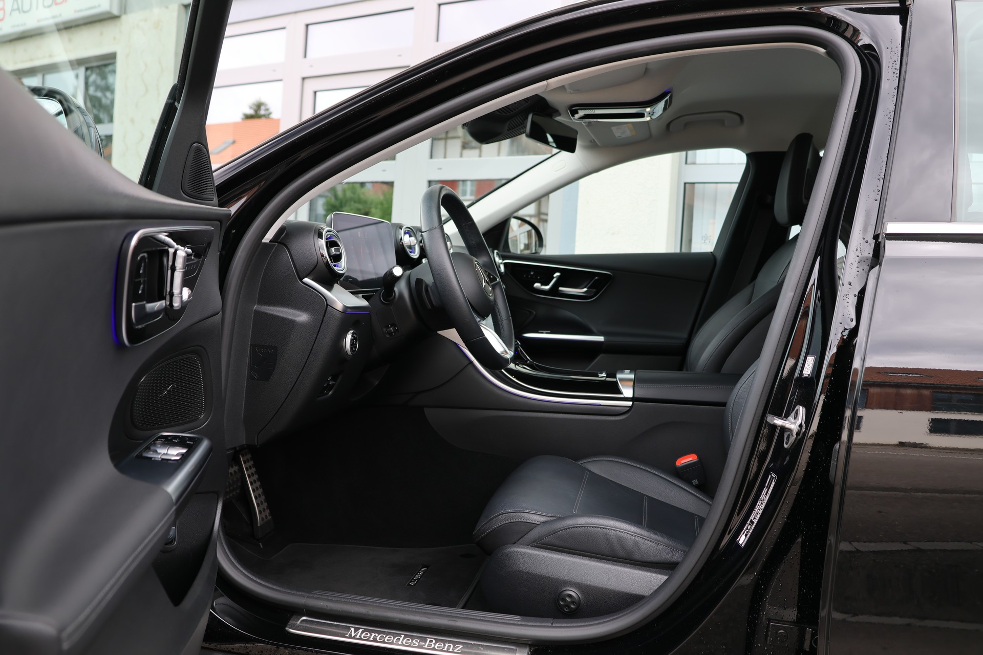 MERCEDES-BENZ C 200 T 4Matic All-Terain Avantgarde (CH)-image-8