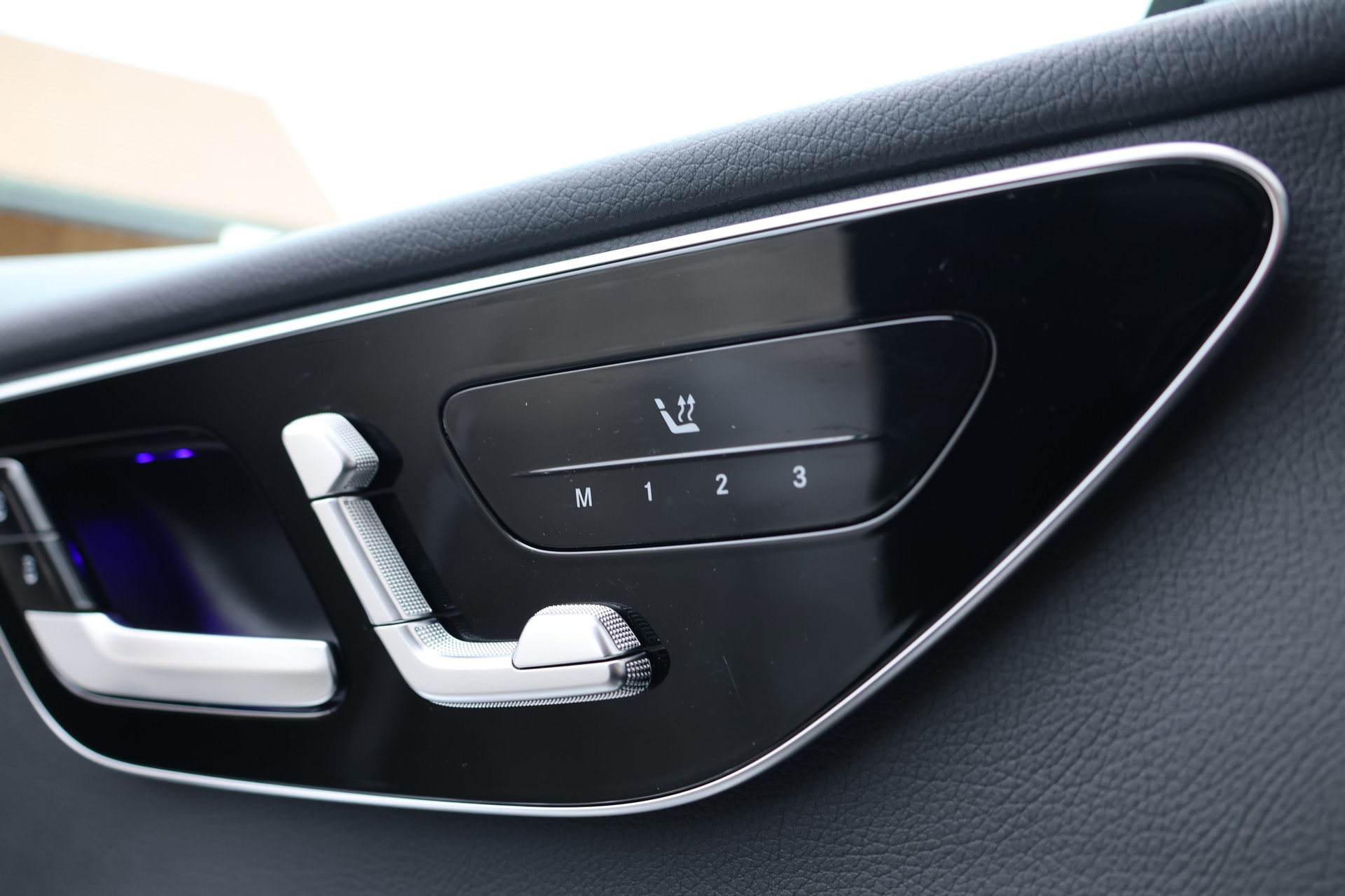 MERCEDES-BENZ C 200 T 4Matic All-Terain Avantgarde (CH)-image-12