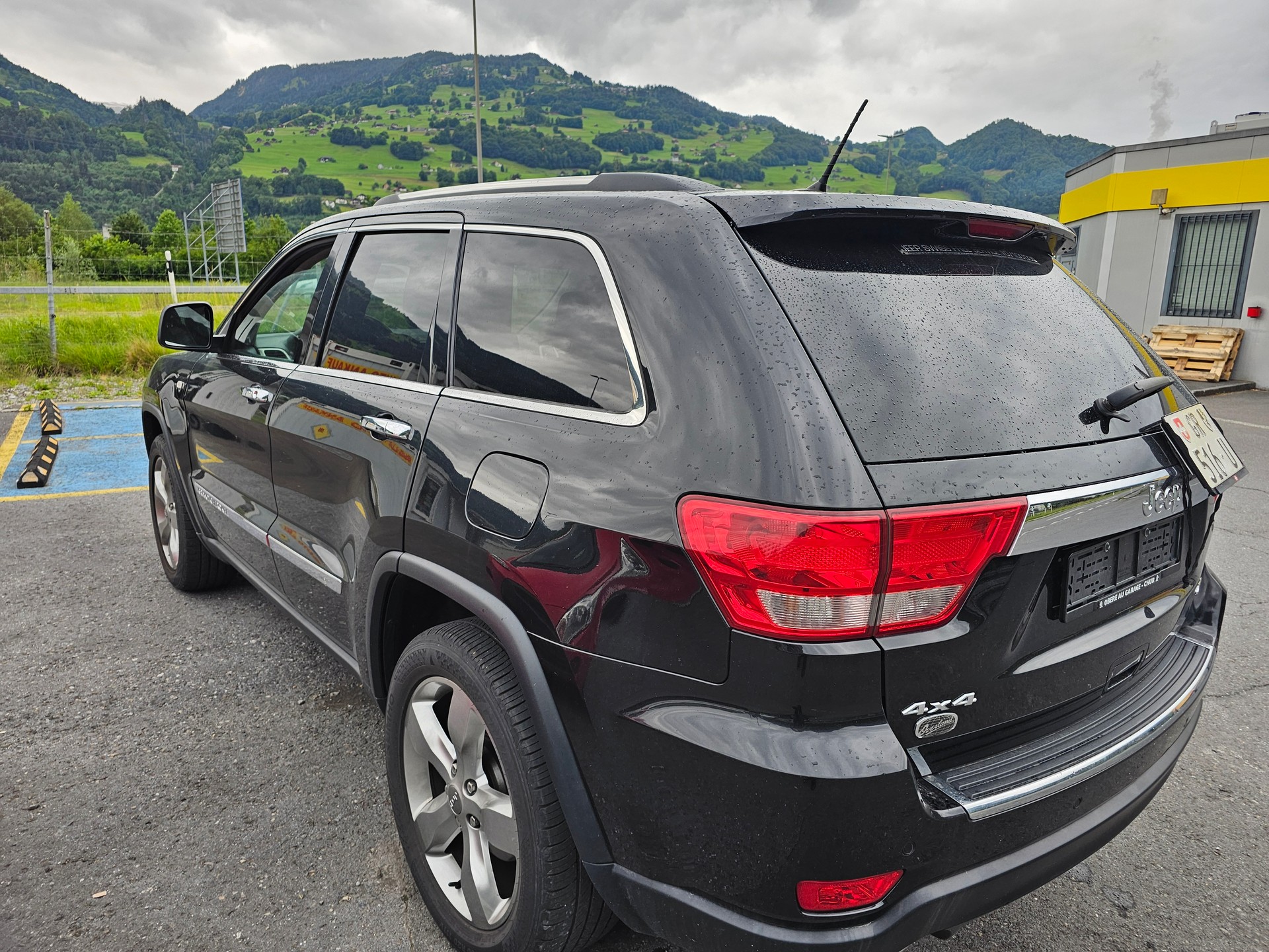 JEEP Grand Cherokee 3.0 CRD S-Limited Automatic-image-3