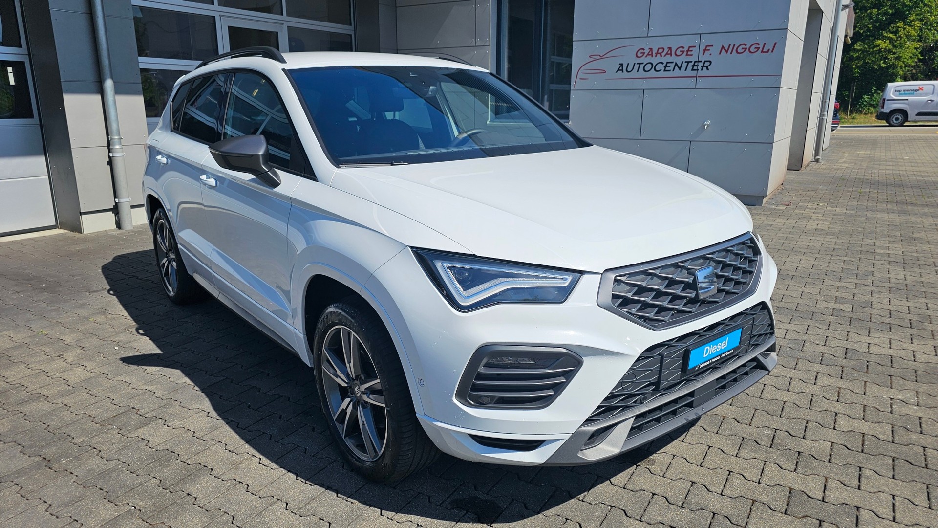 SEAT Ateca 2.0 TDI CR FR 4Drive DSG-image-0
