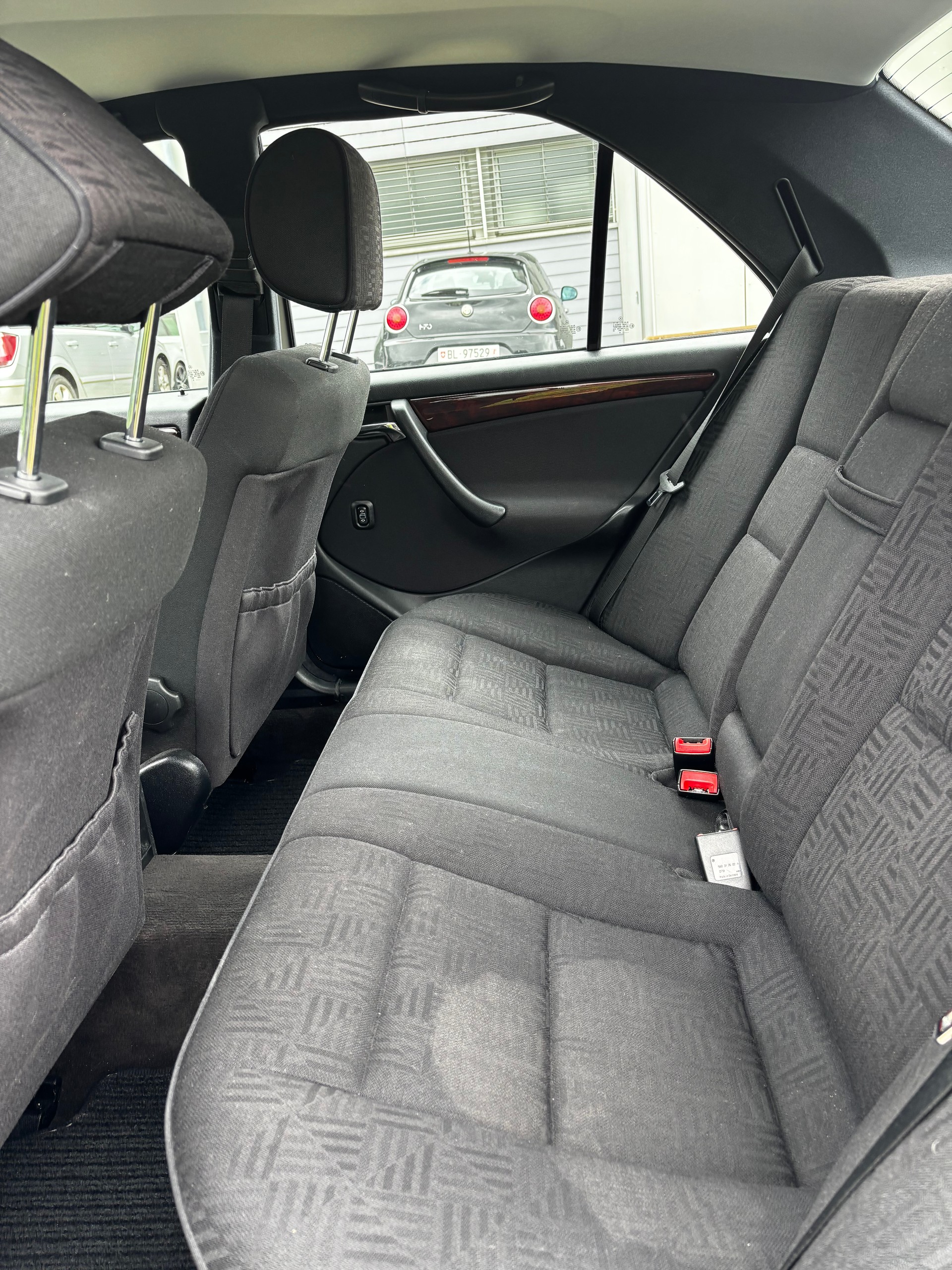 MERCEDES-BENZ C 240 Elégance-image-14