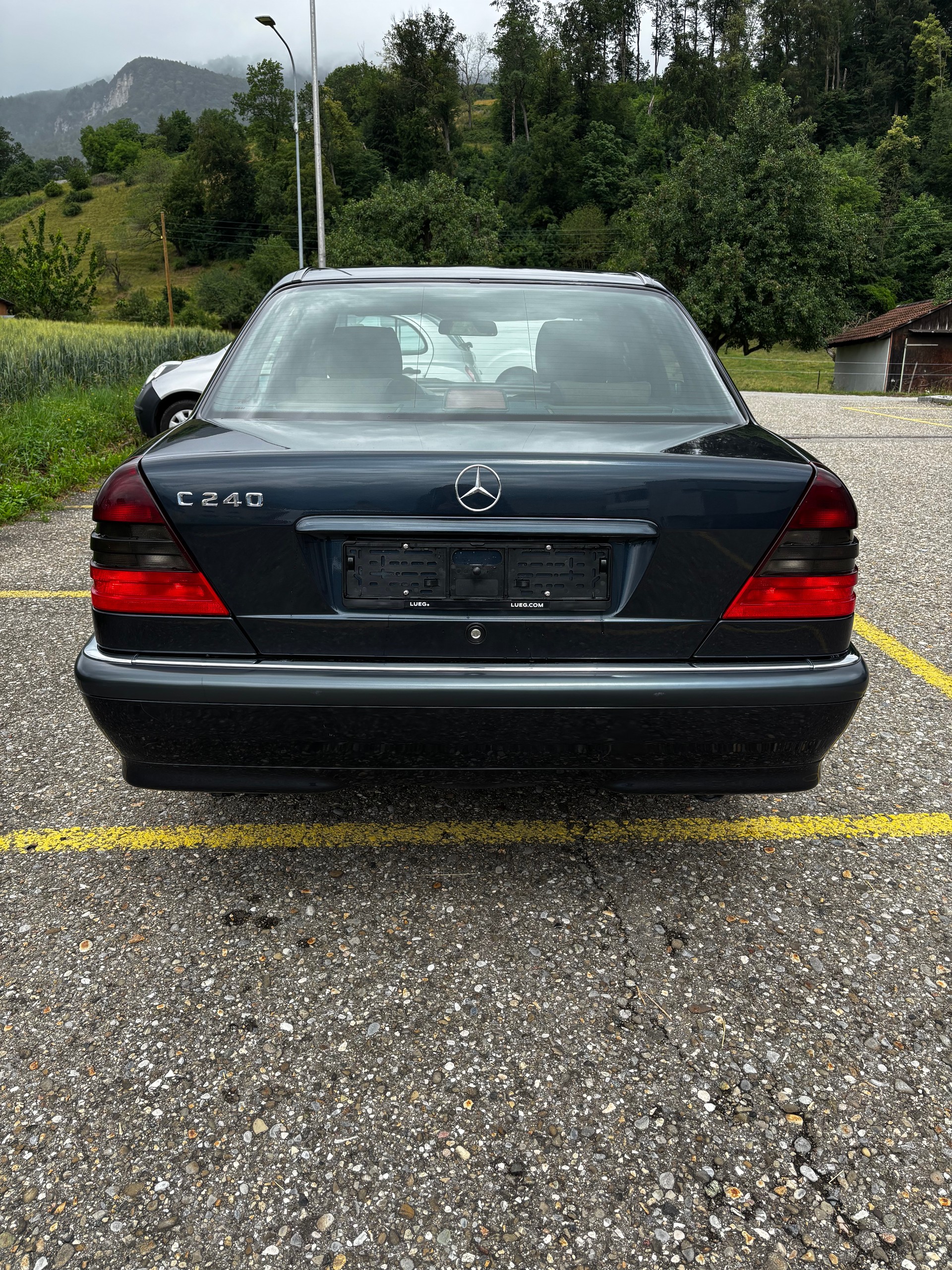 MERCEDES-BENZ C 240 Elégance-image-6