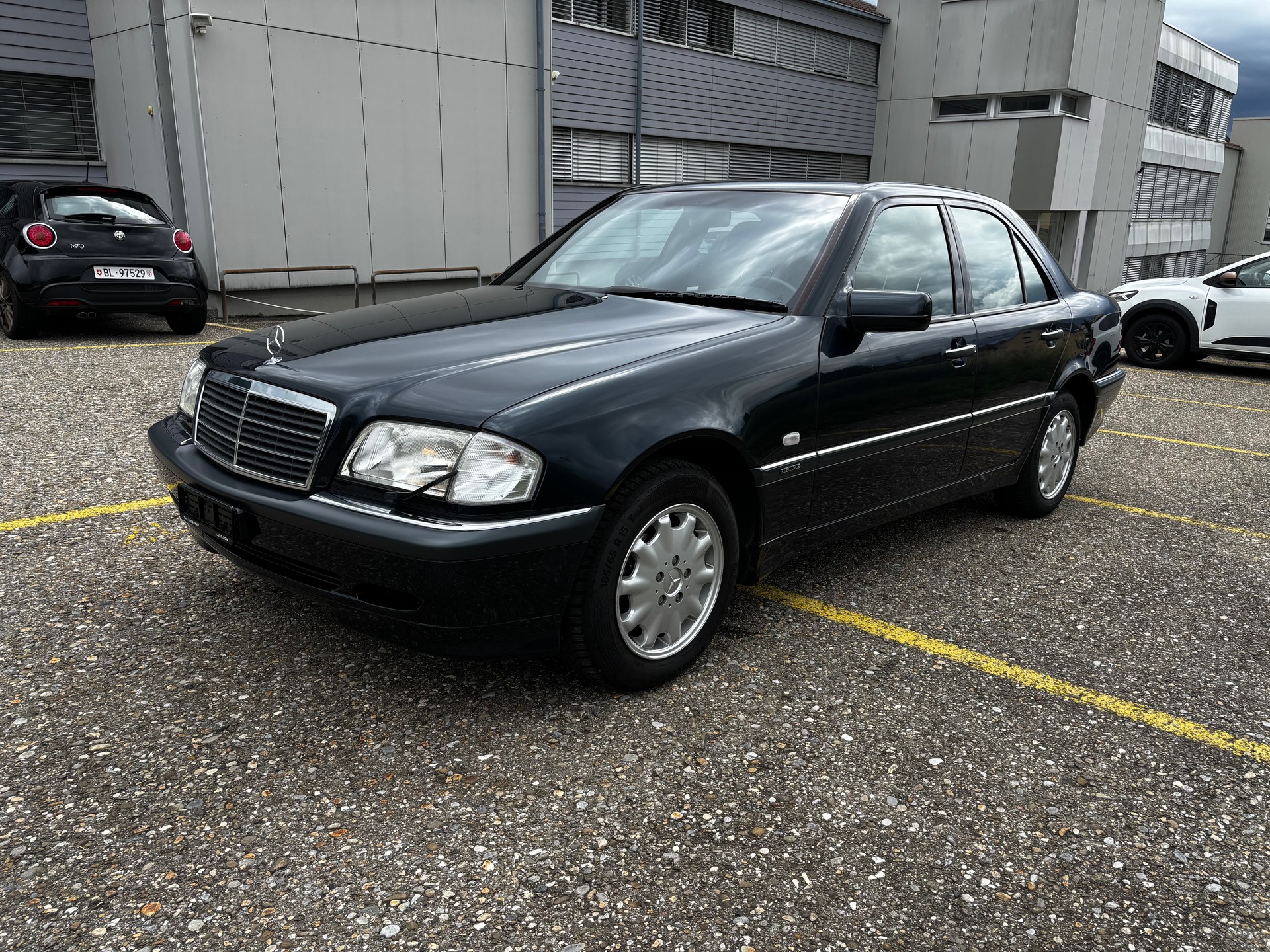 MERCEDES-BENZ C 240 Elégance-image-1