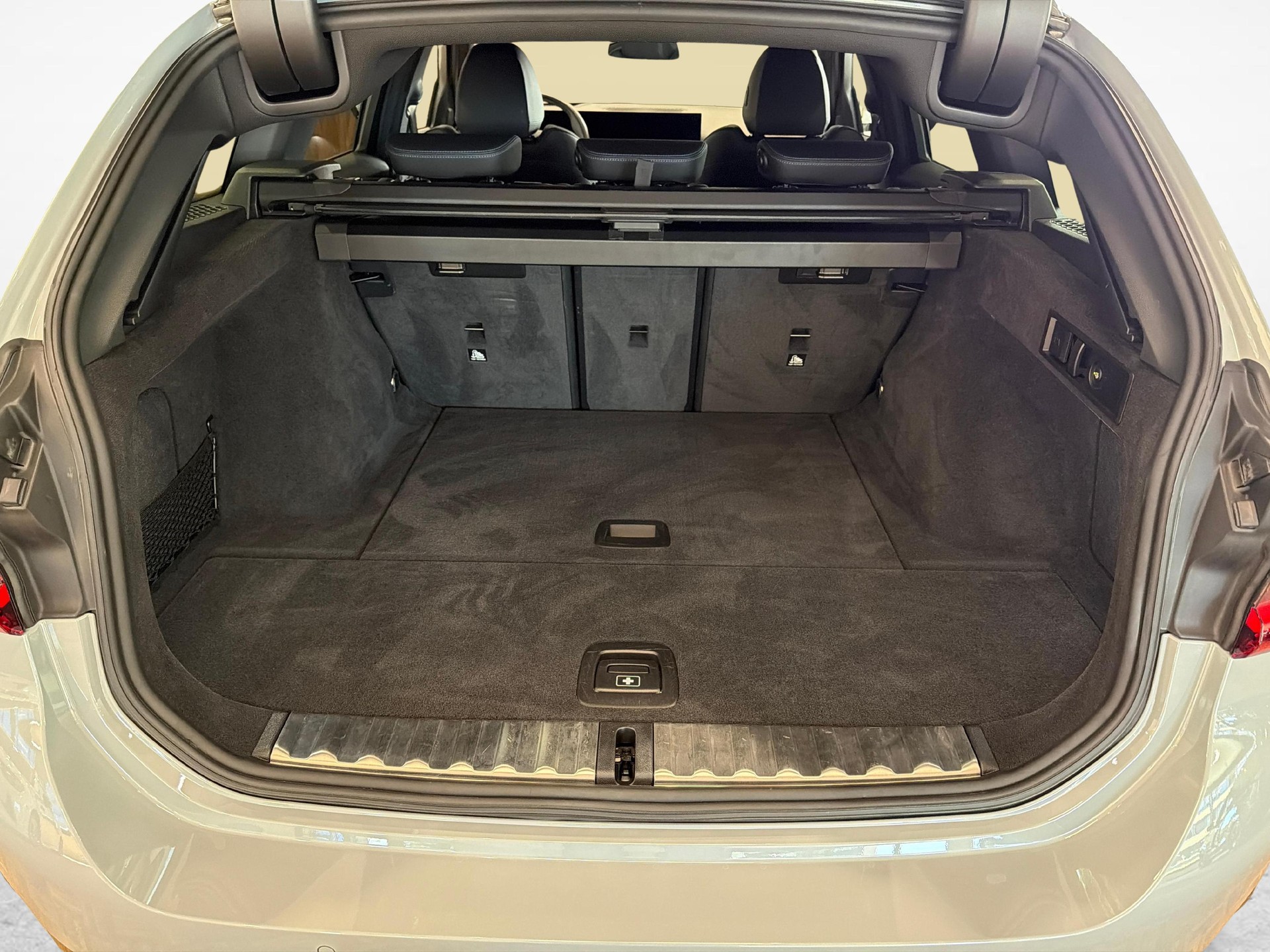 BMW 320d xDrive SAG Touring-image-19