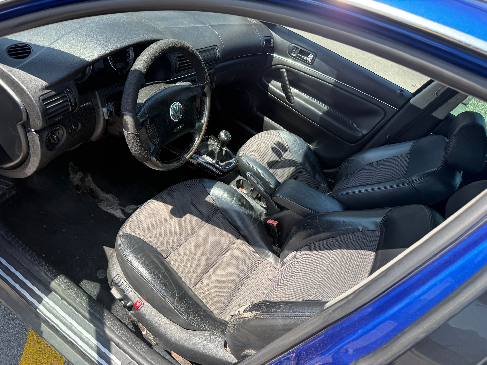 VW Passat Variant 4.0 W8 4Motion Highline-image-6