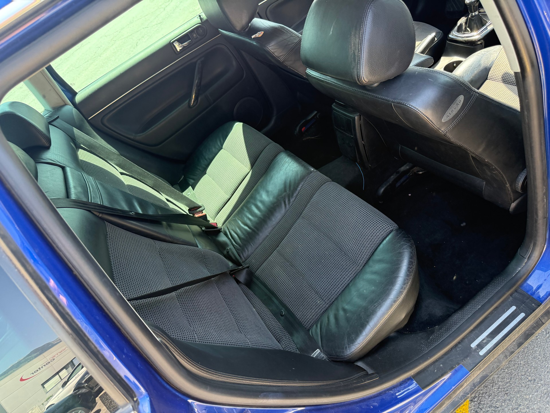 VW Passat Variant 4.0 W8 4Motion Highline-image-9