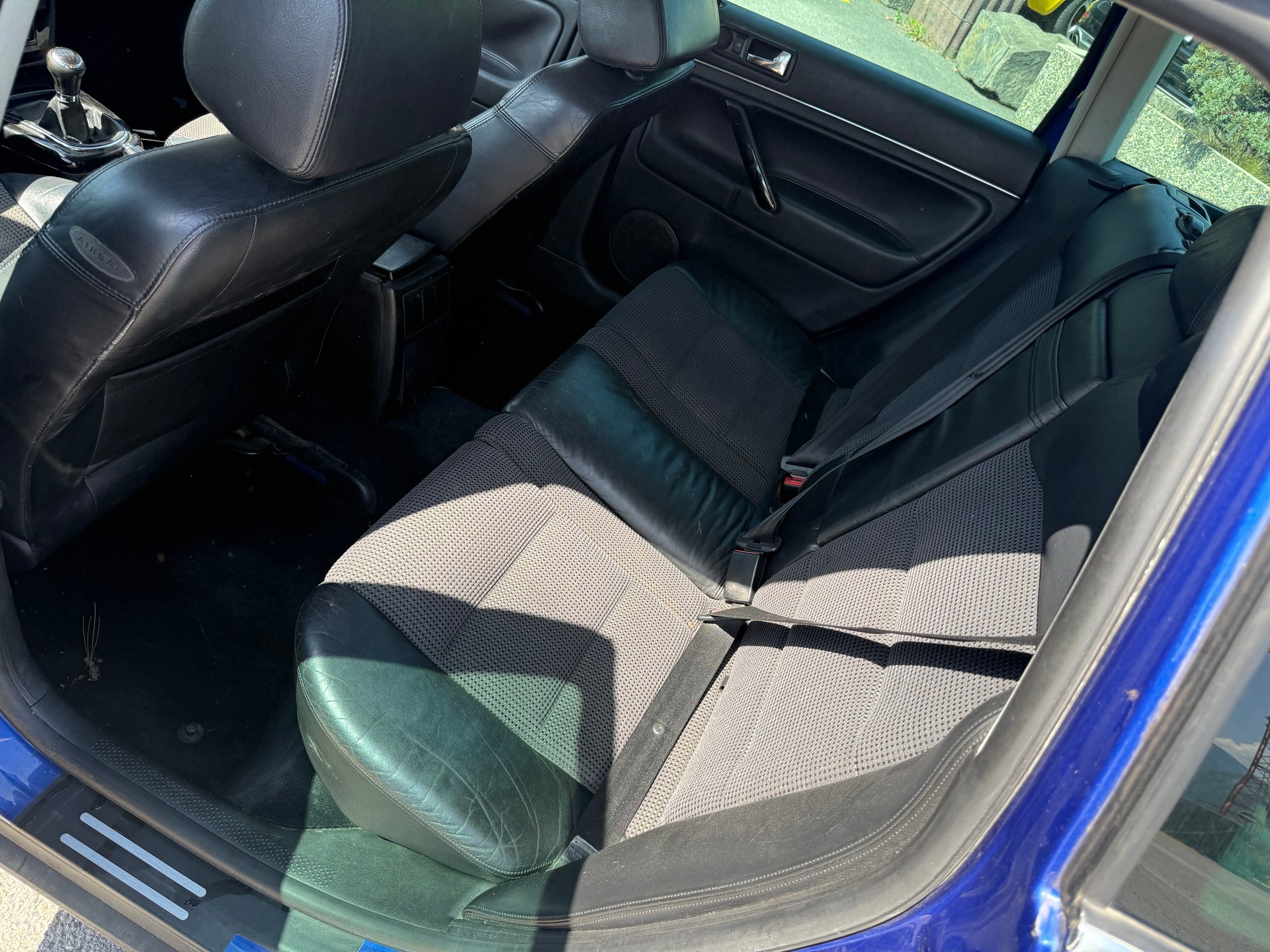VW Passat Variant 4.0 W8 4Motion Highline-image-7