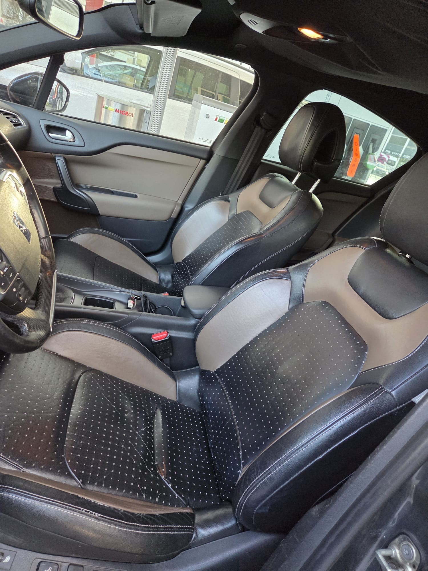 DS AUTOMOBILES DS4 1.6 THP Sport Chic-image-13