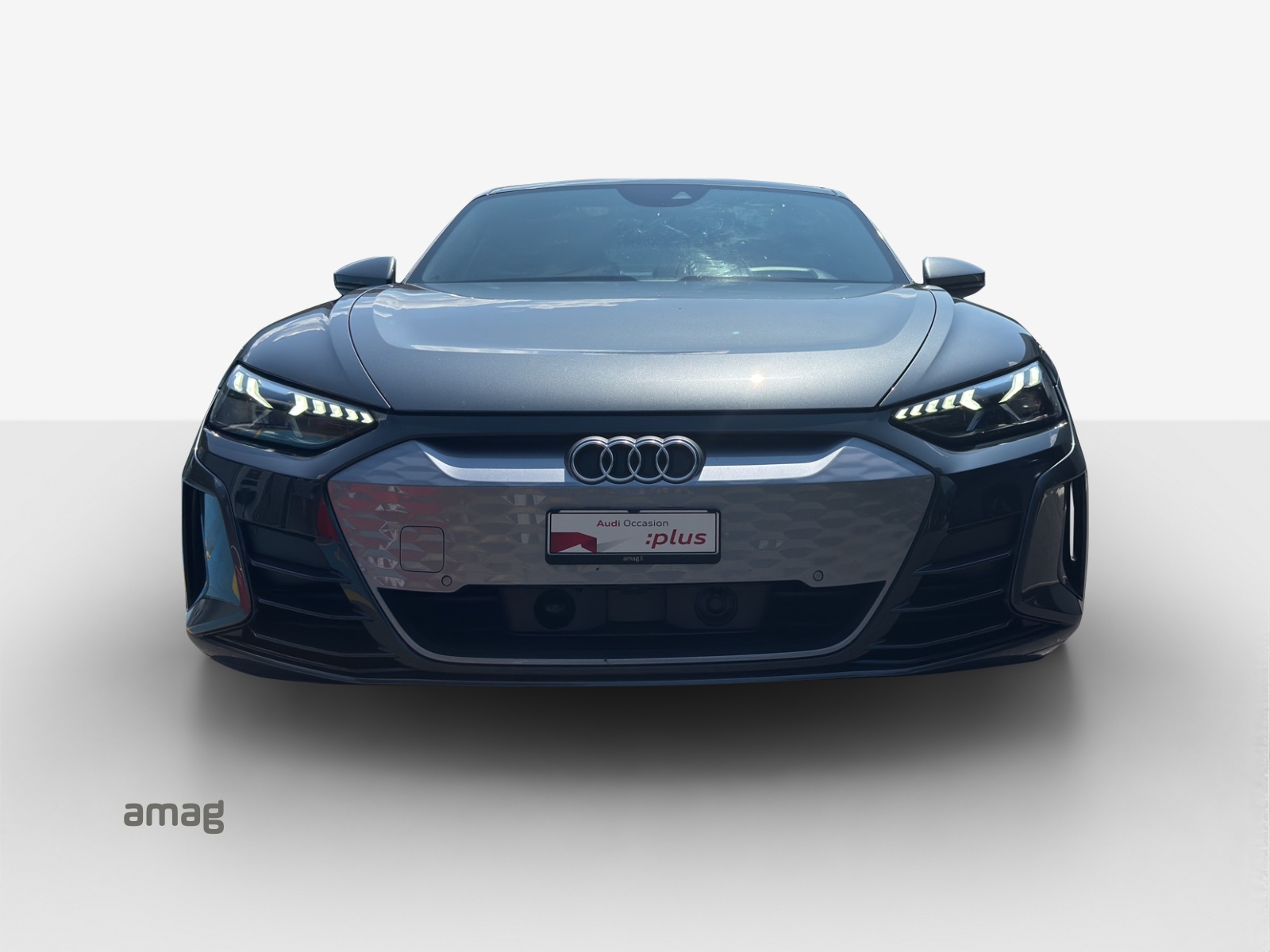 AUDI e-tron GT quattro-image-6