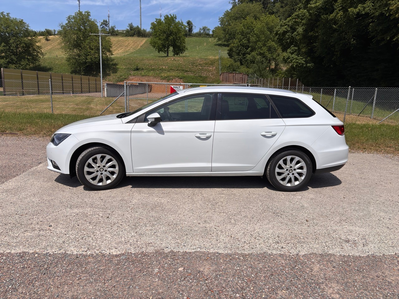 SEAT ST 2.0 TDI-image-1