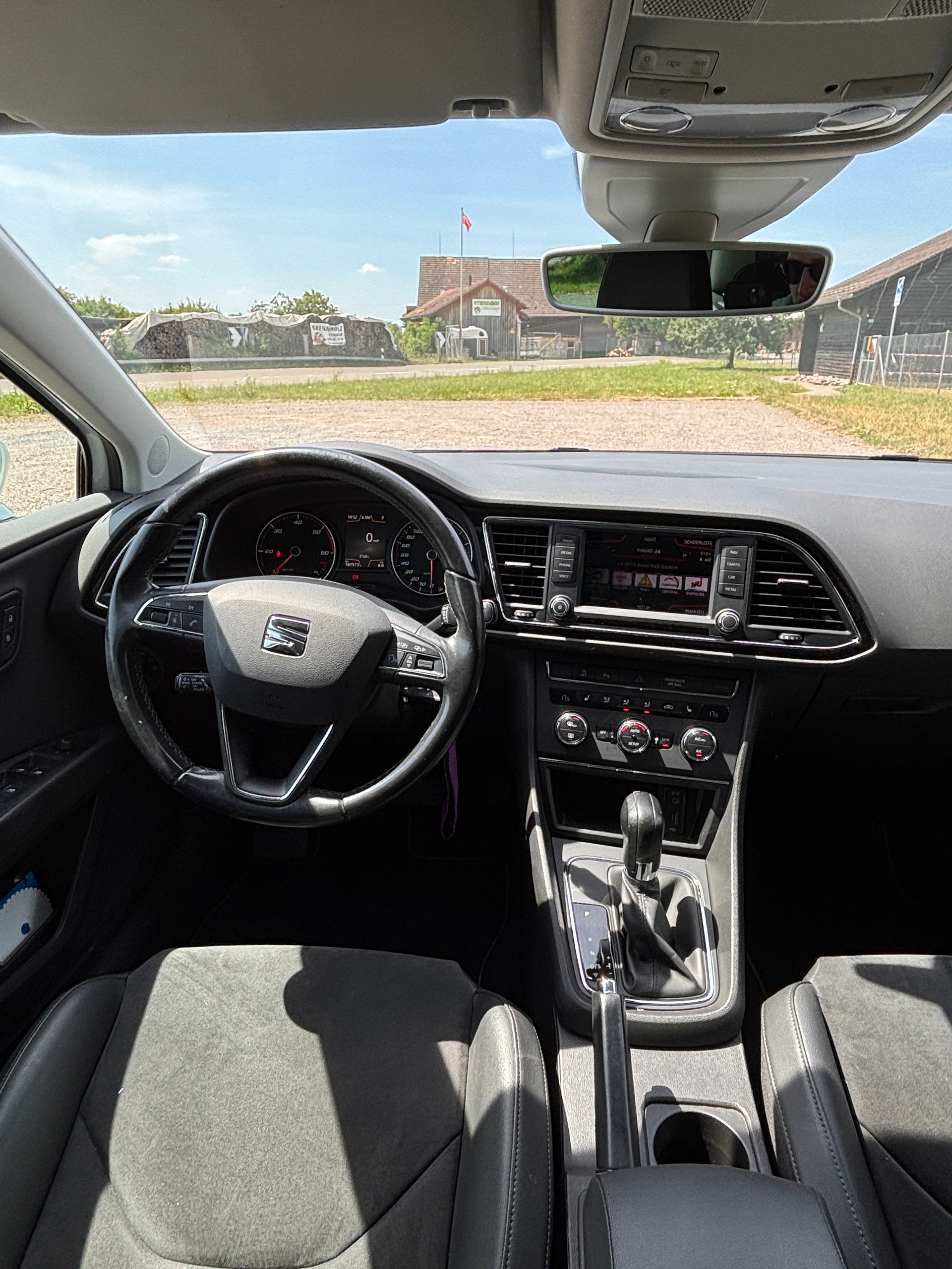 SEAT ST 2.0 TDI-image-2