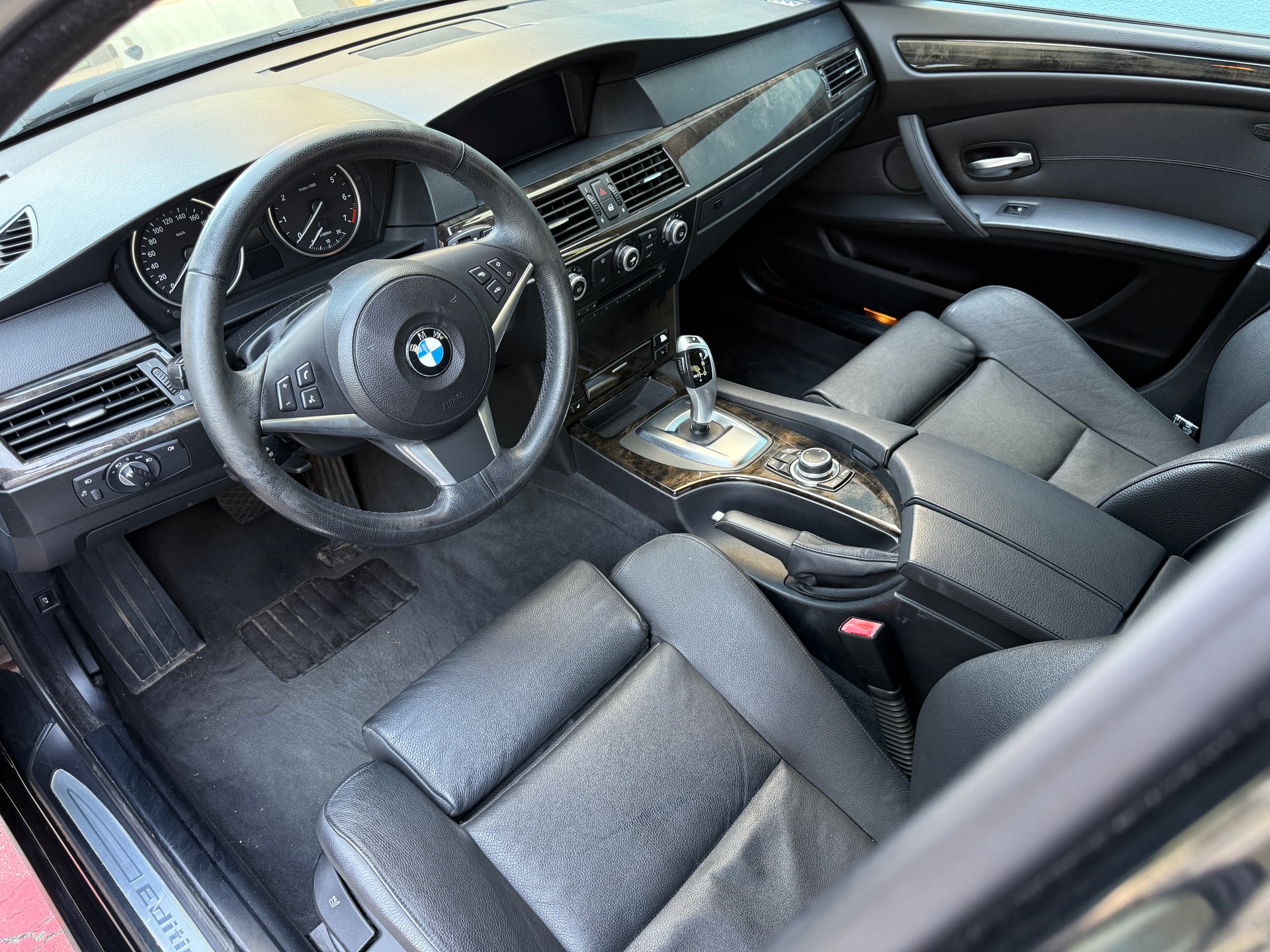 BMW 523i Aut. E60 Edition*nur 149.000KM*-image-4