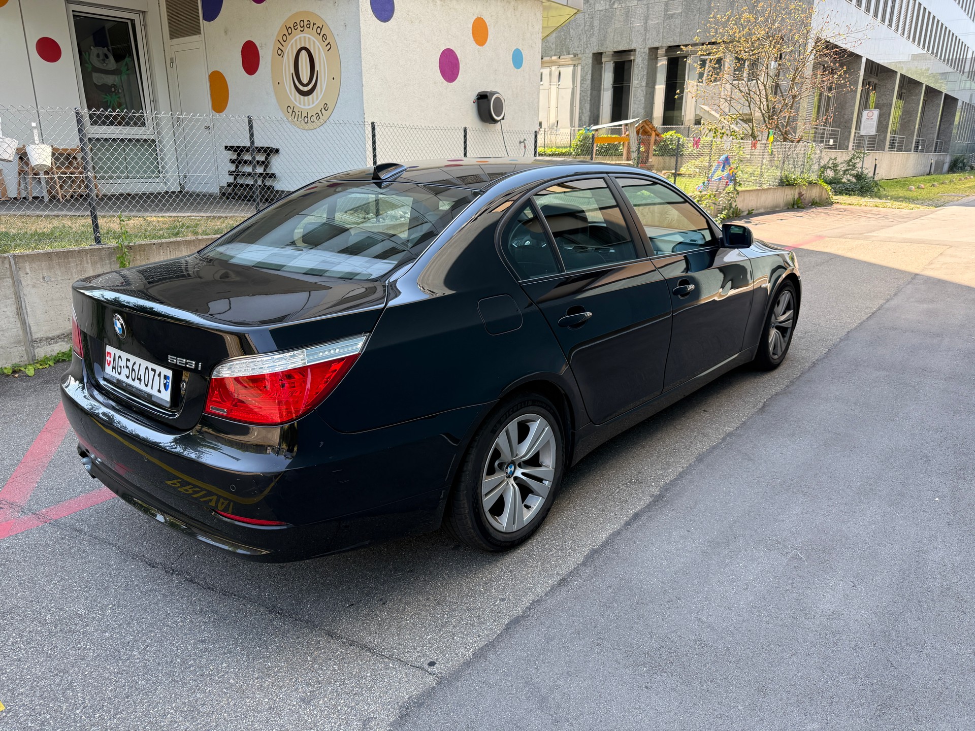 BMW 523i Aut. E60 Edition*nur 149.000KM*-image-2