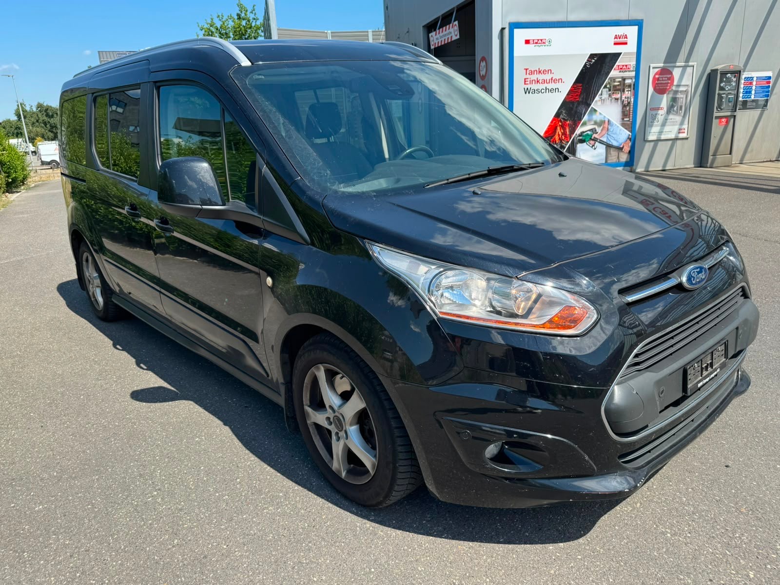 FORD Grand Tourneo Connect 1.6 TDCi Titanium-image-1