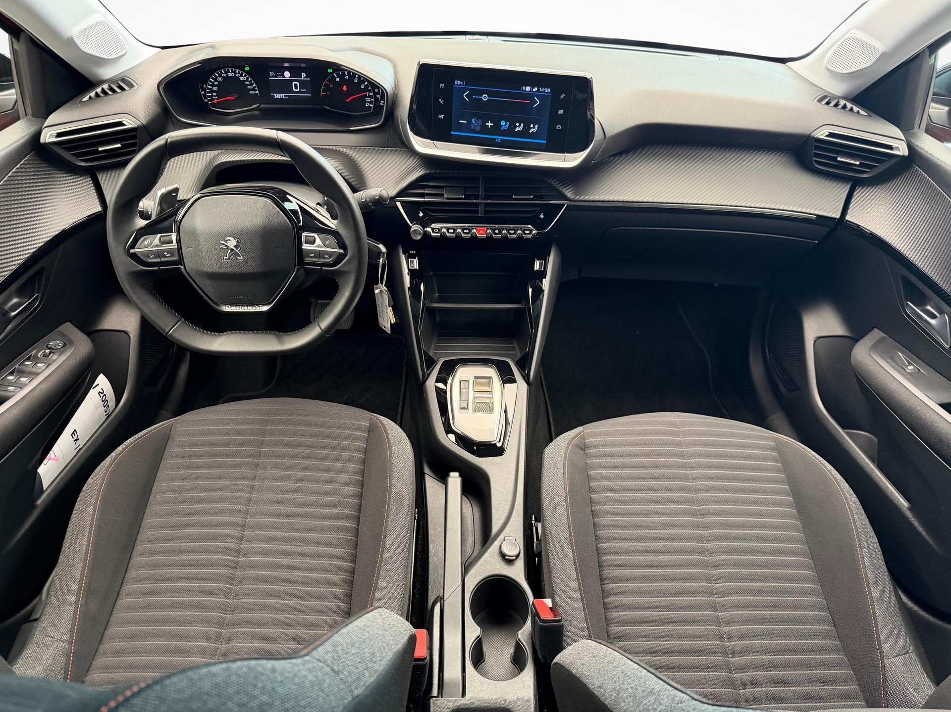 PEUGEOT 208 1.2 PureTech 100 Active Pack-image-8