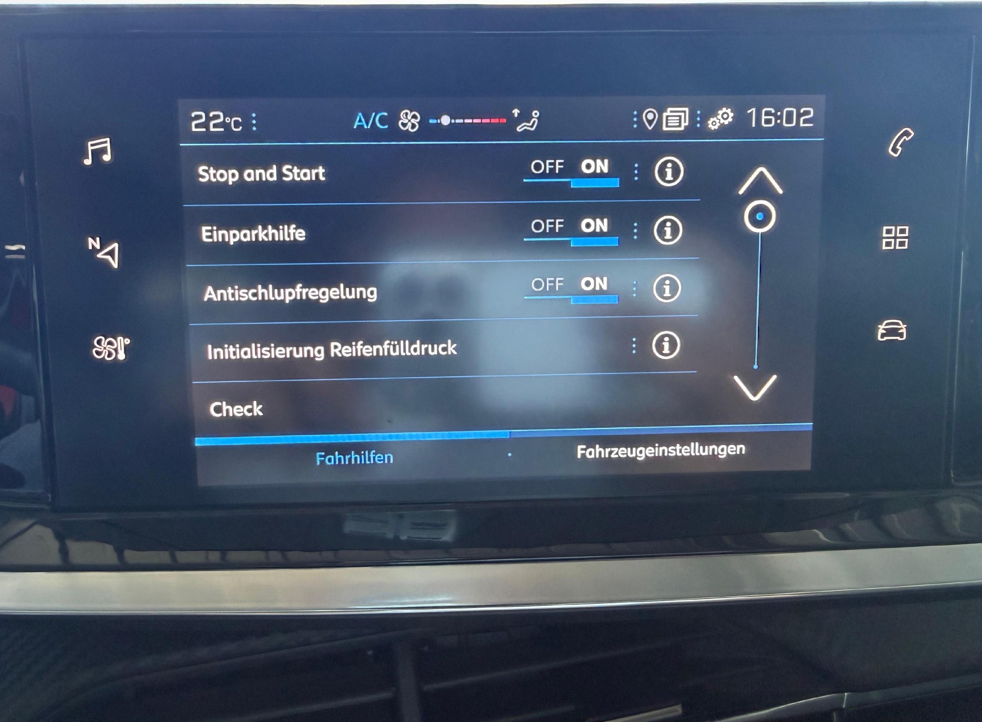 PEUGEOT 208 1.2 PureTech 100 Active Pack-image-14