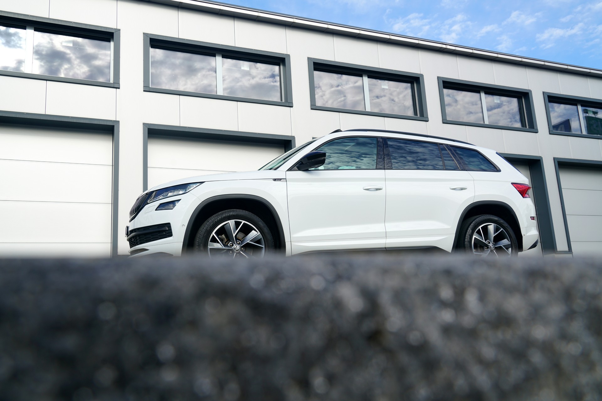 SKODA Kodiaq 2.0 TSI Sport Line DSG 4x4 (CH)-image-9