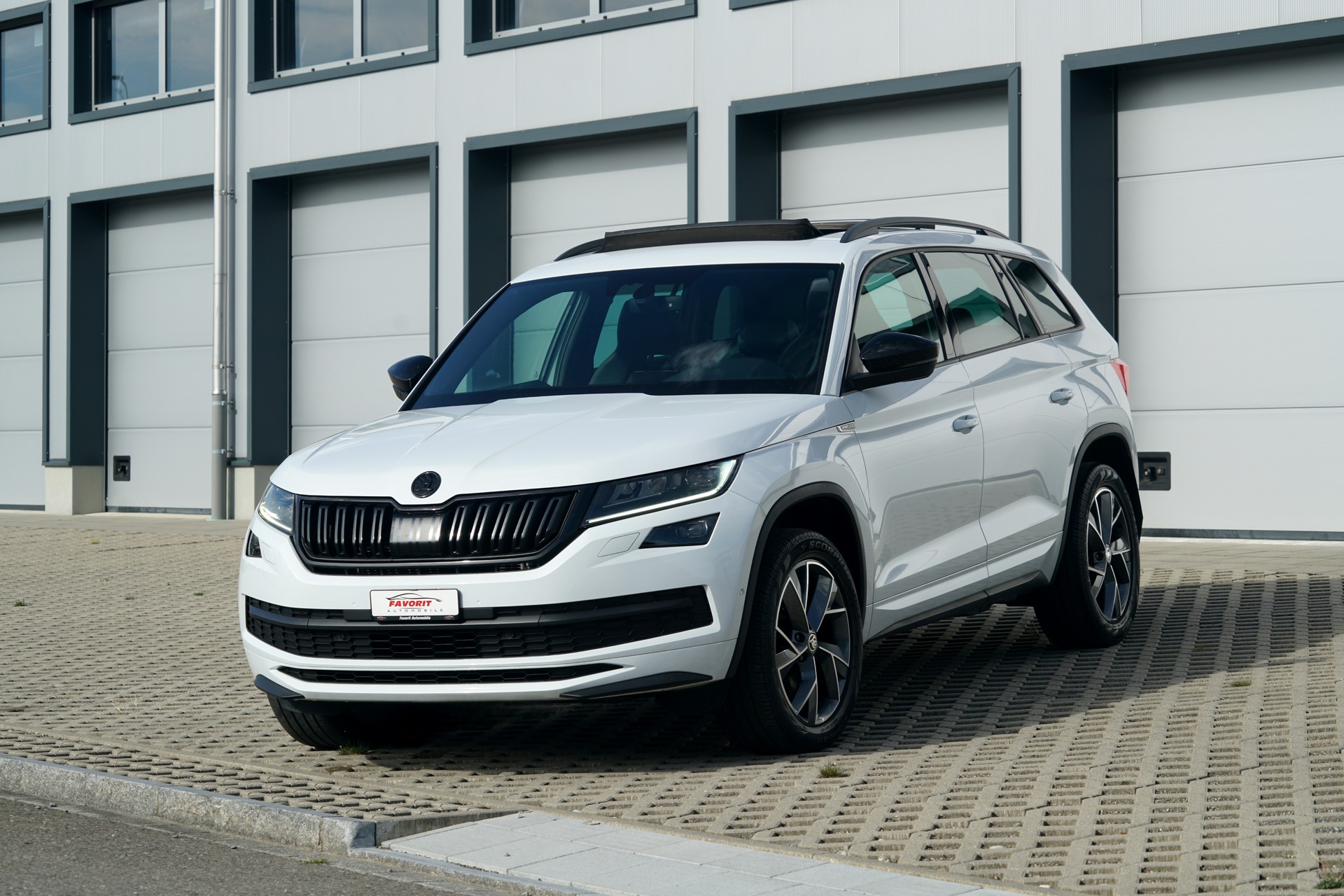 SKODA Kodiaq 2.0 TSI Sport Line DSG 4x4 (CH)-image-1