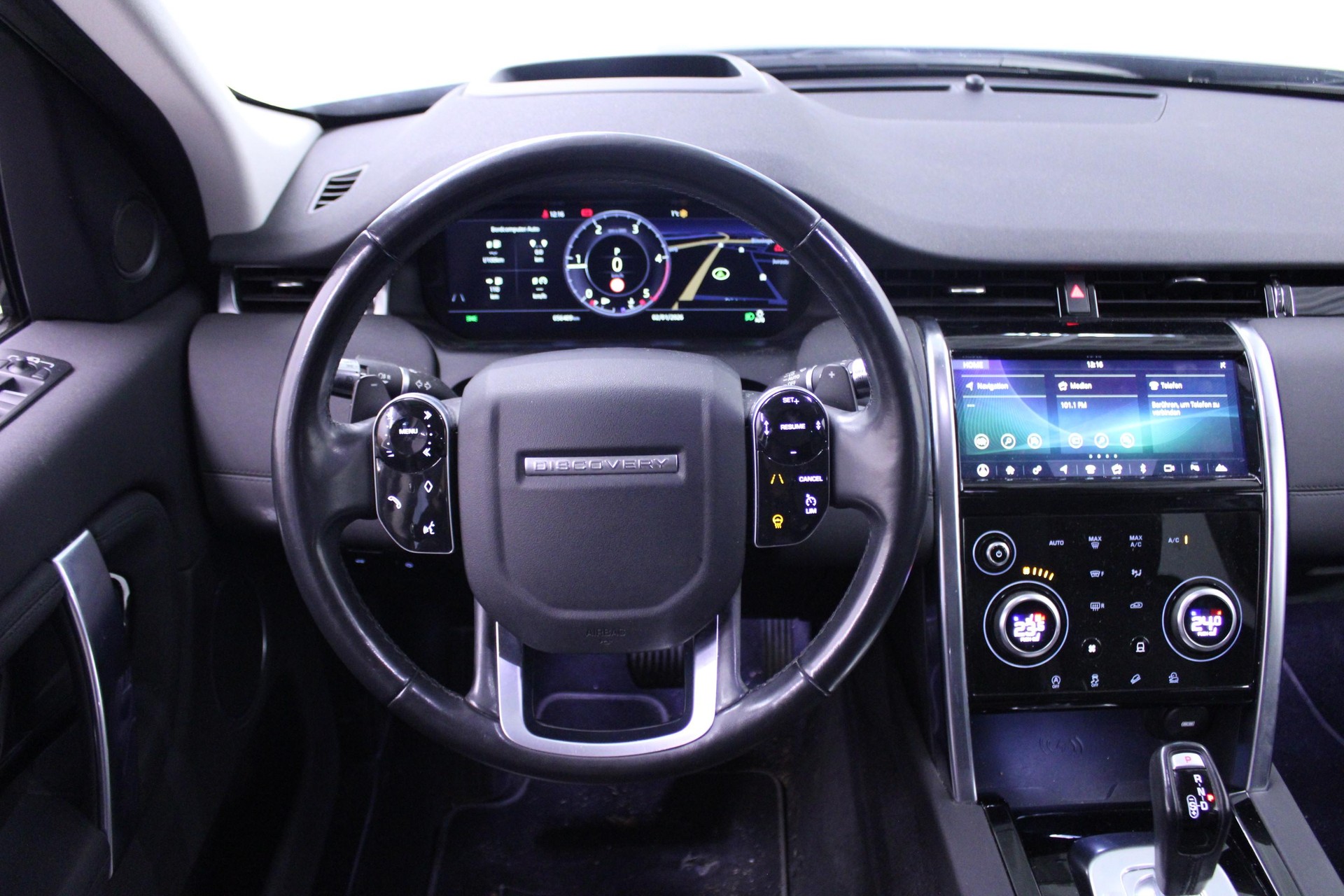 LAND ROVER Discovery Sport 2.0 TD4 | Herbstprämie von 500-2000 CHF oder 1.99% Leasing-Aktion auf Occasions-Fahrzeuge-image-26