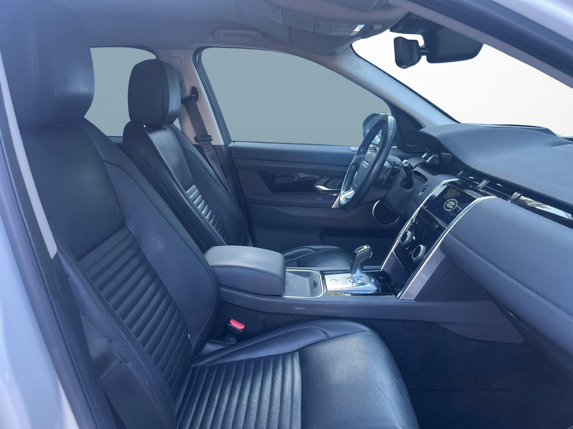 LAND ROVER Discovery Sport 2.0 TD4 |-image-9