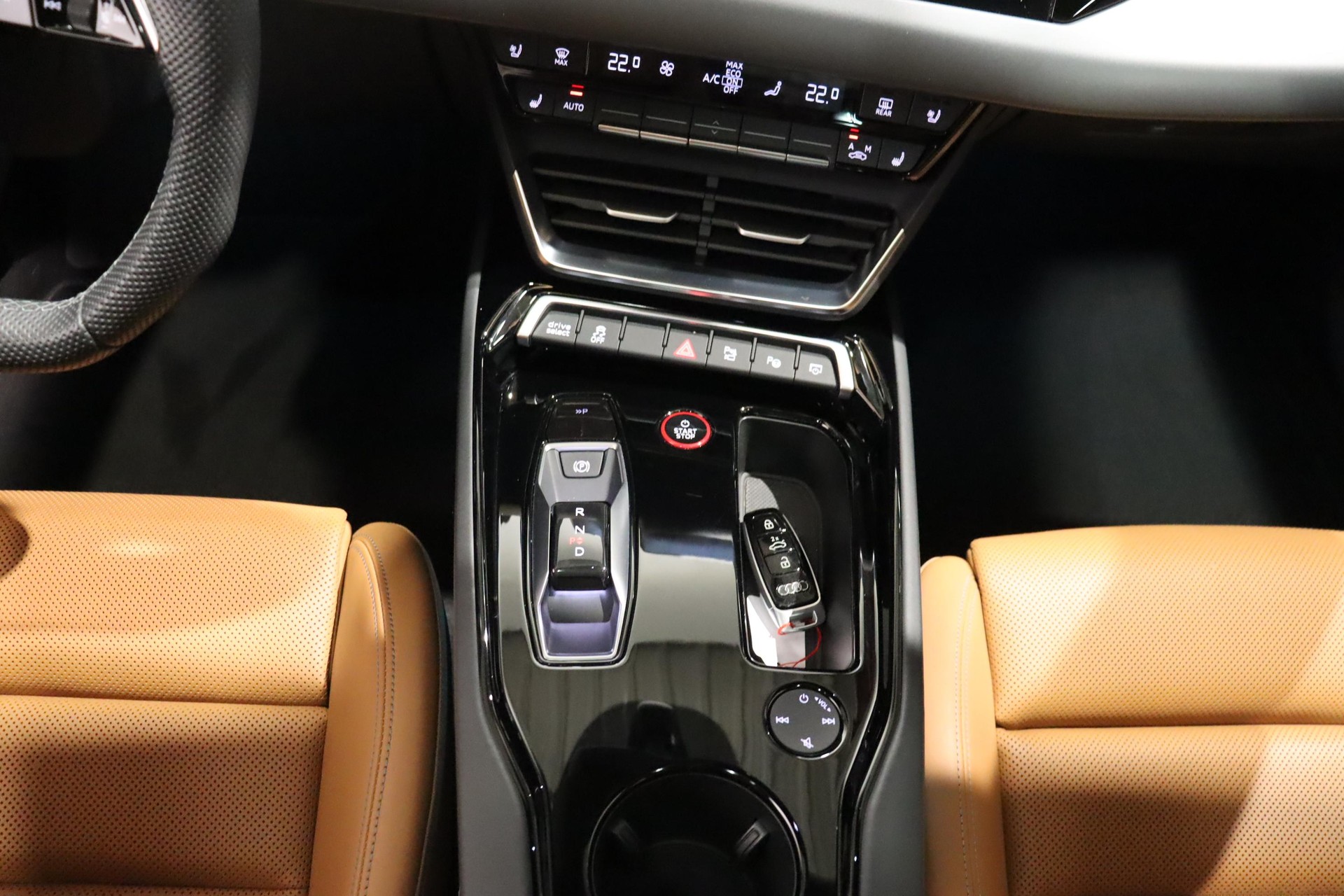 AUDI e-tron GT quattro-image-12