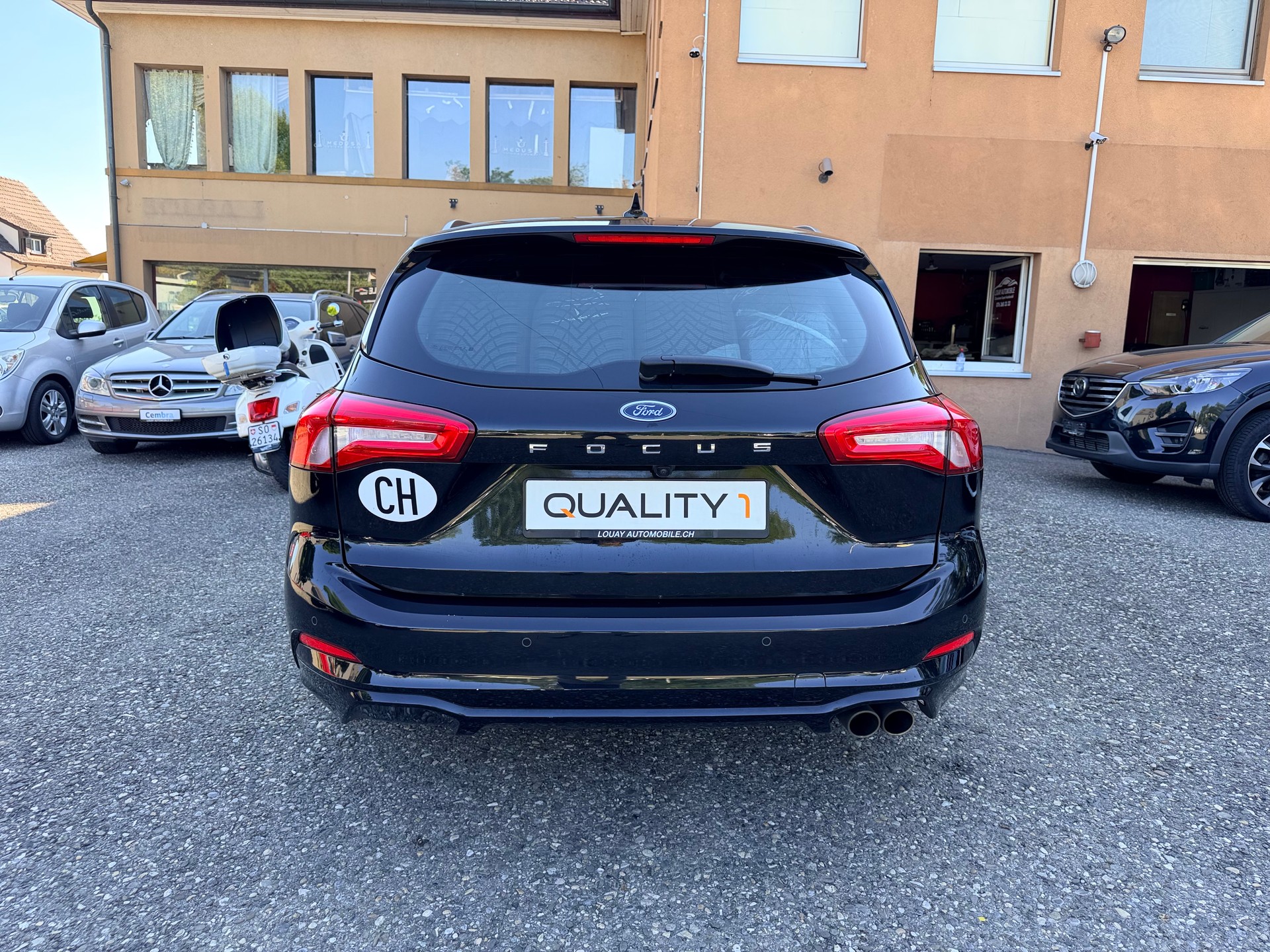 FORD Focus 1.0 SCTi Titanium ST-Line-image-6