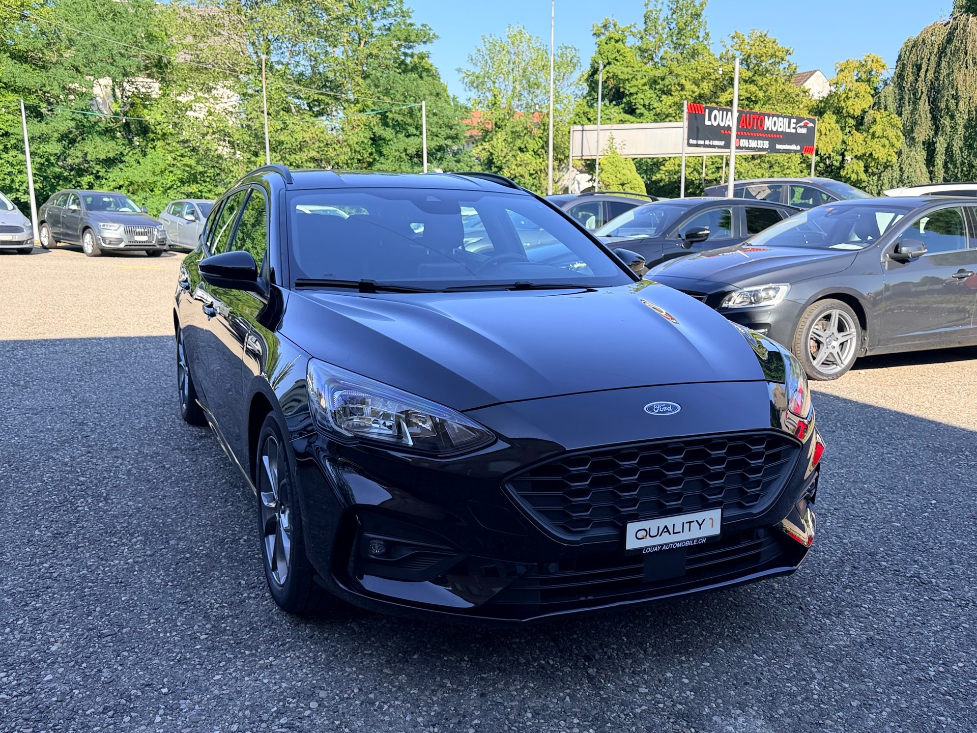 FORD Focus 1.0 SCTi Titanium ST-Line-image-2