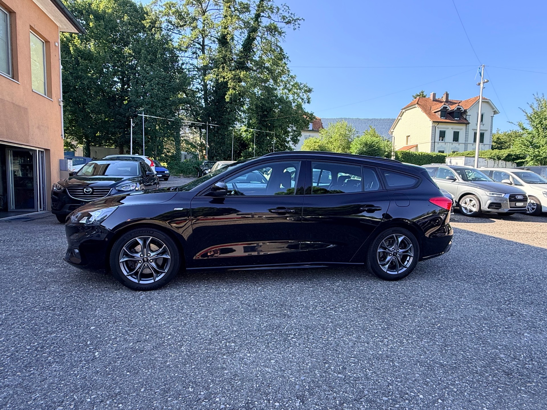 FORD Focus 1.0 SCTi Titanium ST-Line-image-4