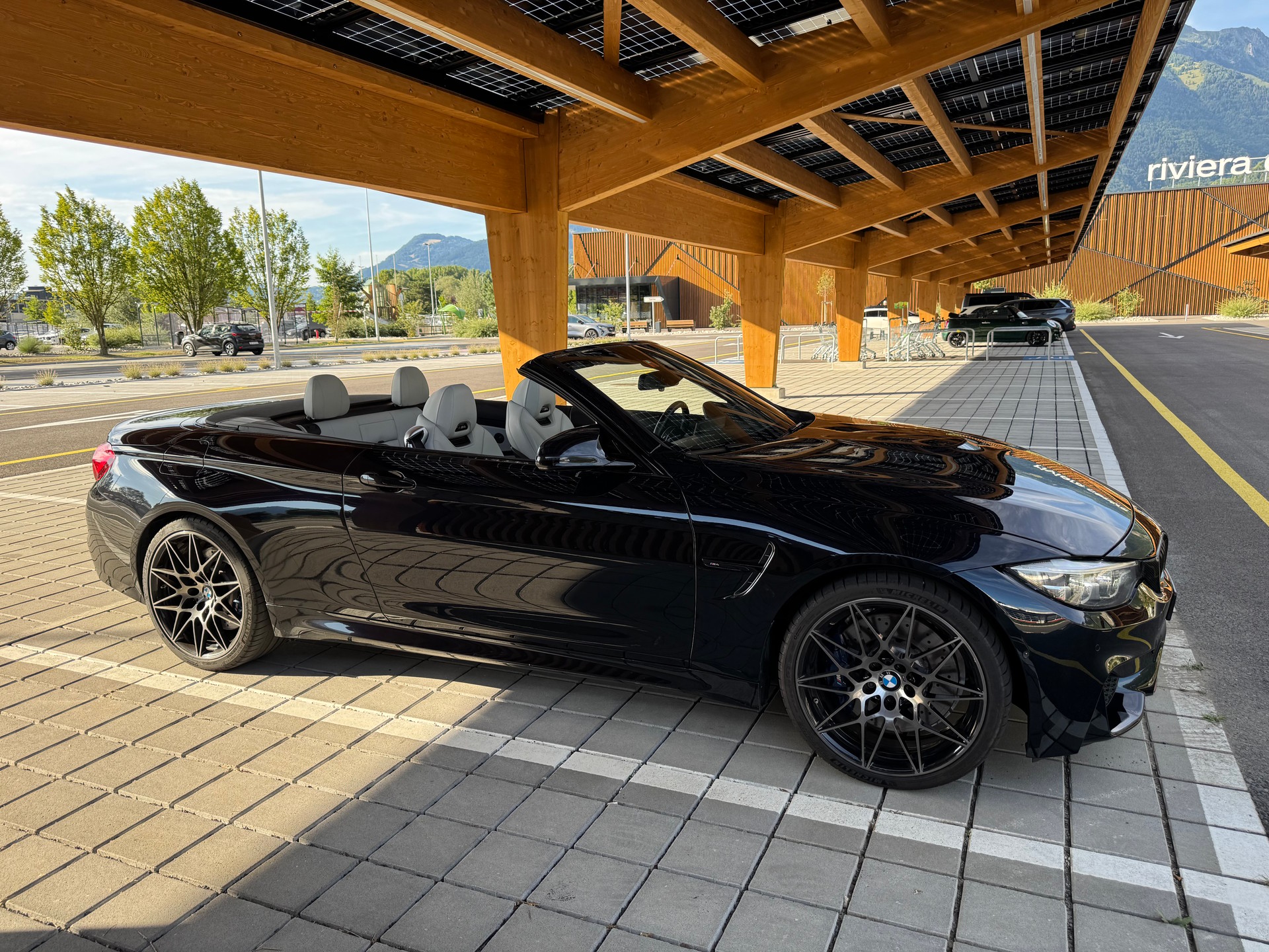 BMW Cabrio-image-5