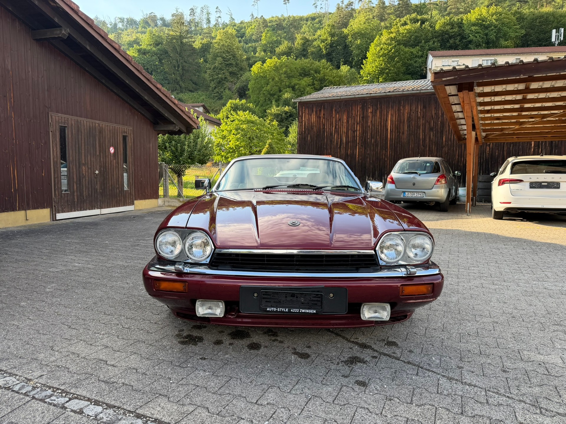 JAGUAR XJS 6.0 V12 Convertible-image-1