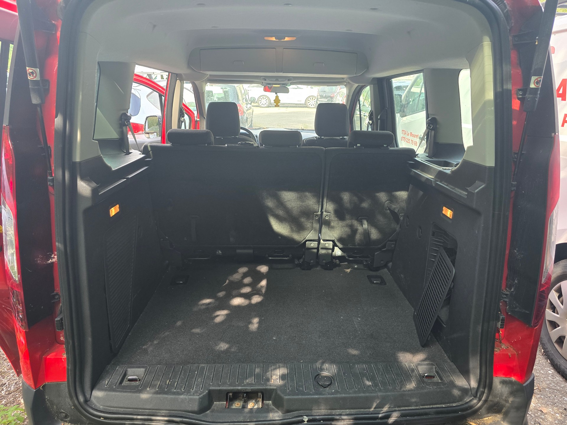 FORD Tourneo Connect 1.0 SCTi Ambiente-image-5