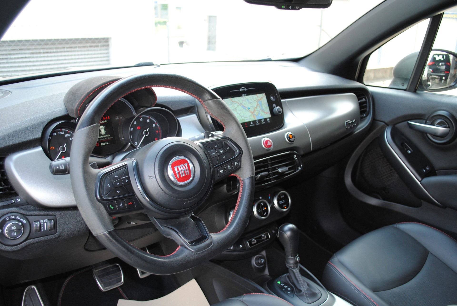 FIAT 500X 1.3 GSE Sport-image-11