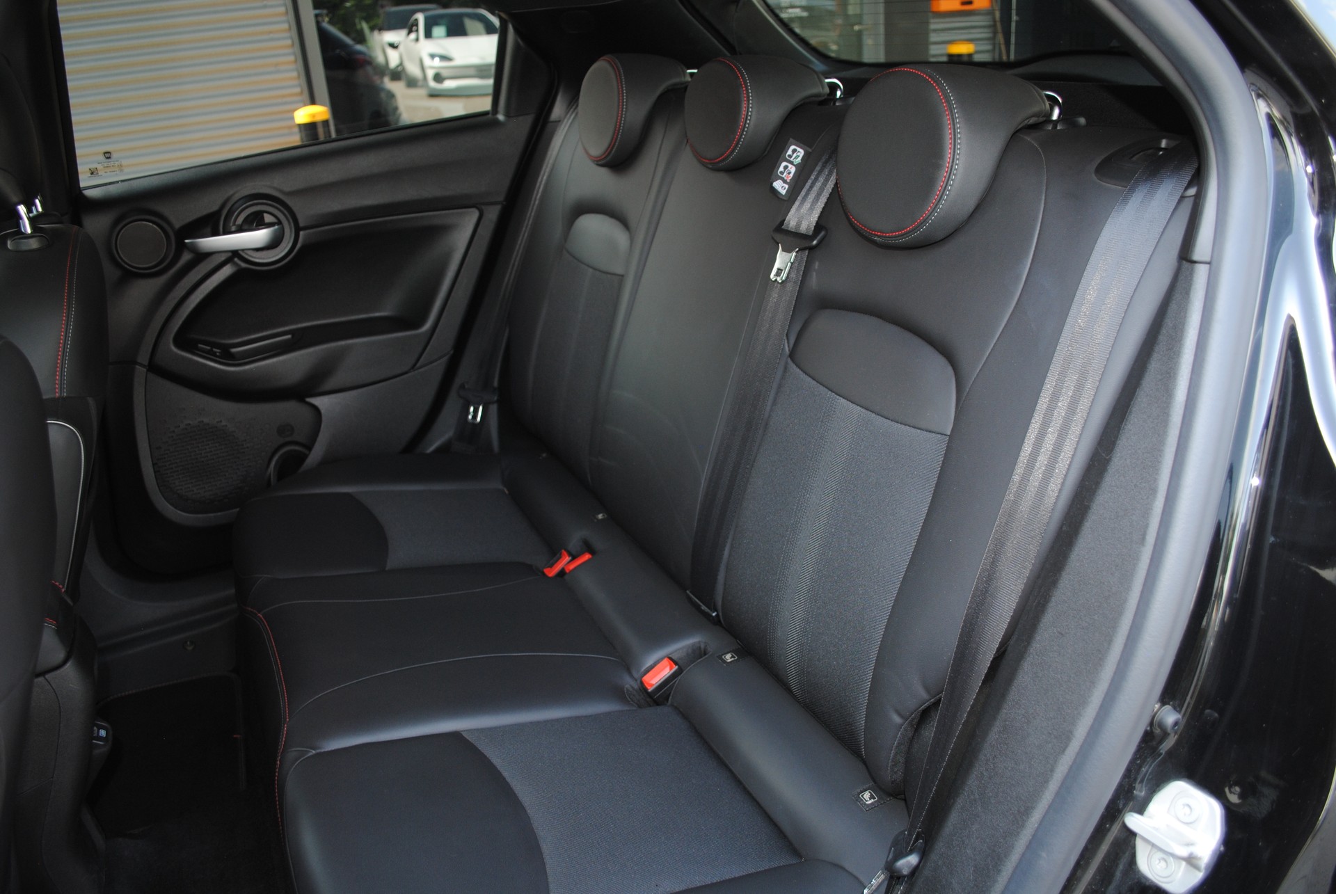 FIAT 500X 1.3 GSE Sport-image-15