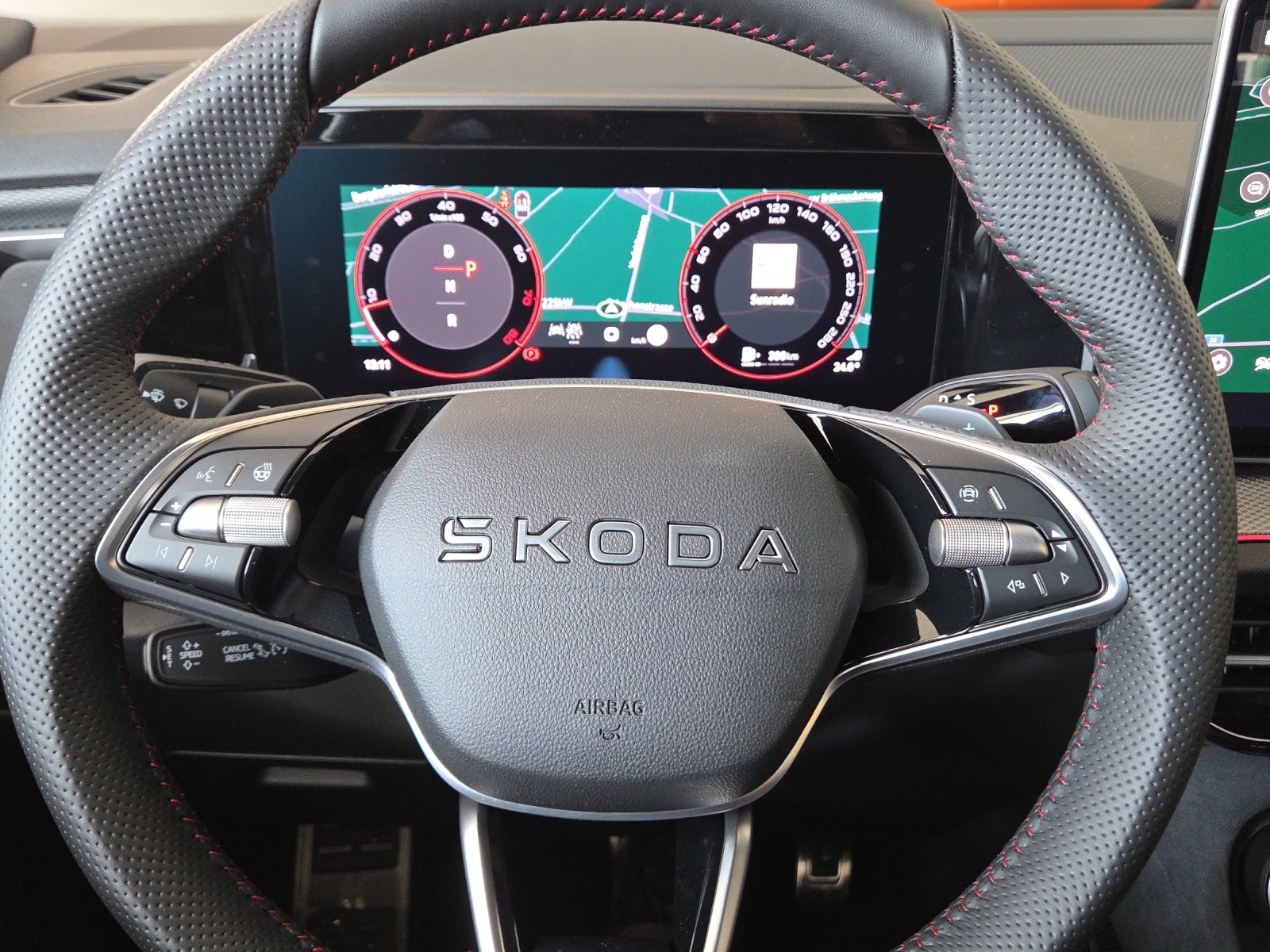SKODA Kodiaq 2.0 TSI RS 4x4-image-11