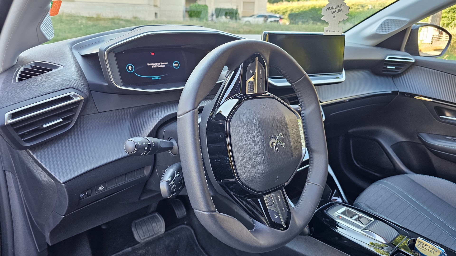 PEUGEOT e-Allure Pack-image-4