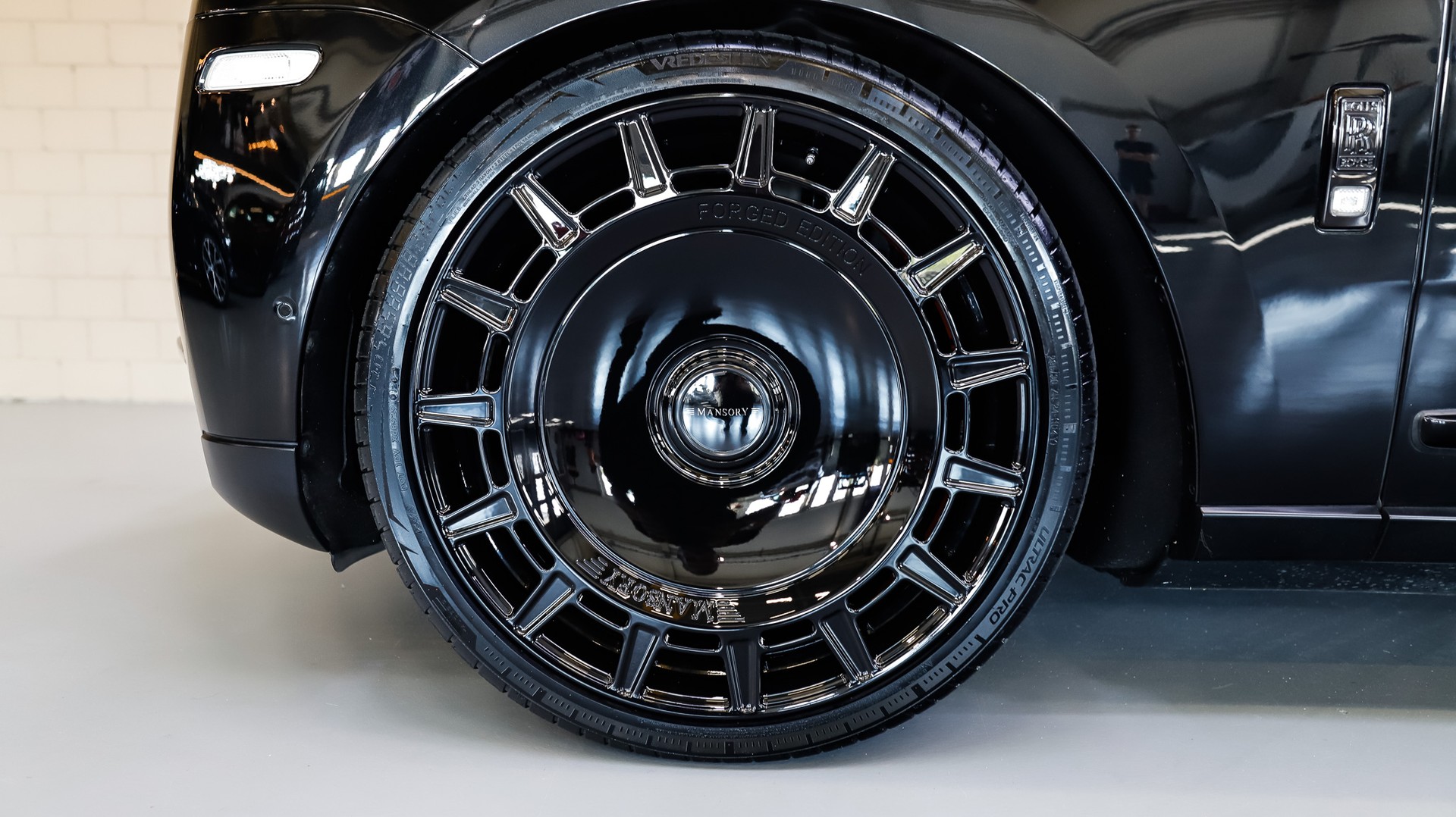 ROLLS-ROYCE Cullinan 6.7 V12 * MANSORY *-image-5